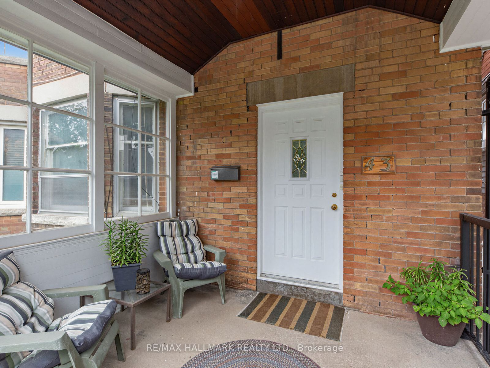 43 Highview Crescent 3, Toronto, ON M6H 2Y3 photo 3