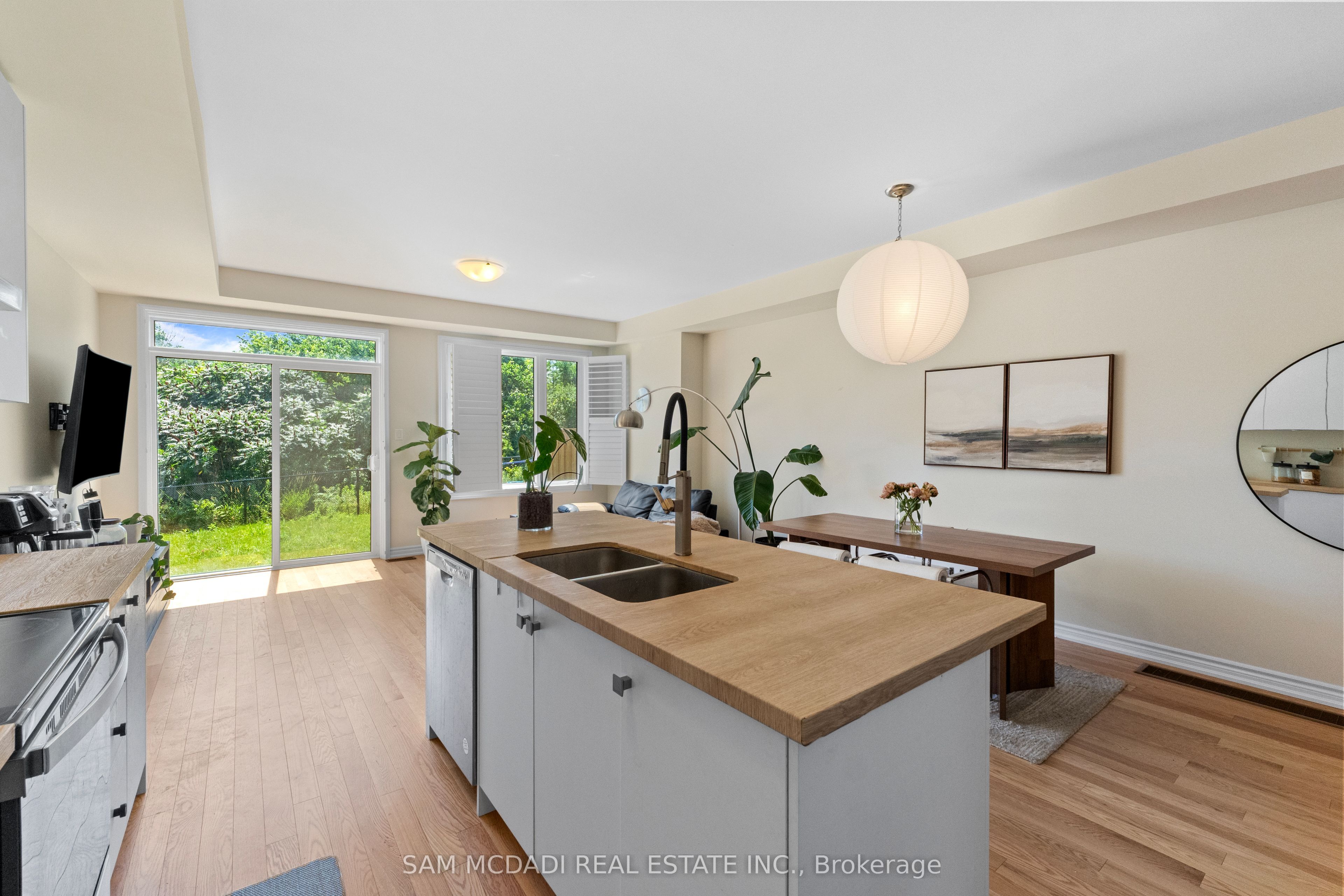 2076 Coppenwood Common, Burlington, ON L7P 0V8 photo 3