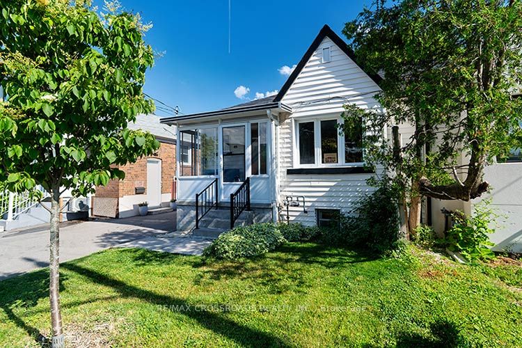 65 Manitoba Street, Toronto, ON M8Y 1E1 photo 3
