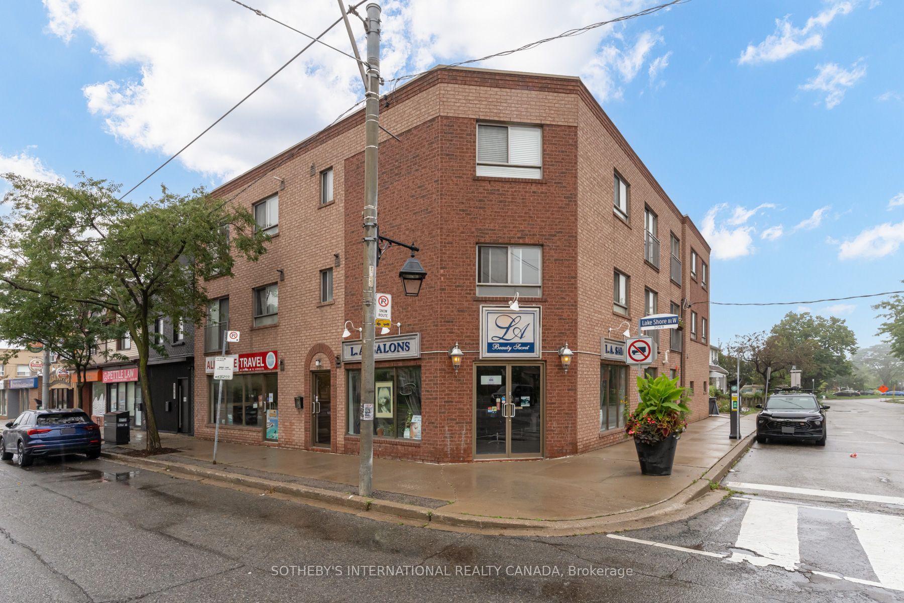 3069 Lakeshore Boulevard 301, Toronto, ON M8V 1K6