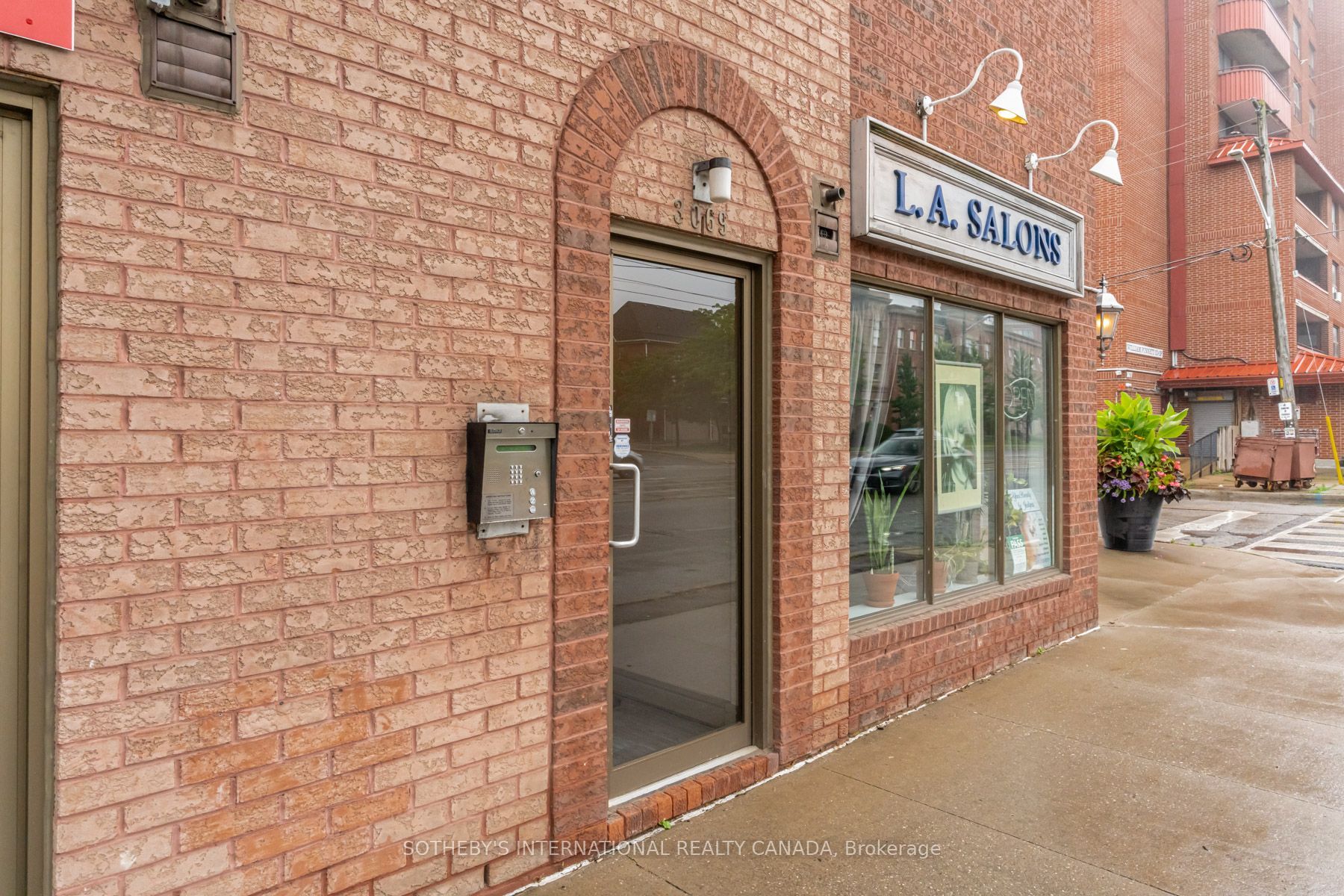 3069 Lakeshore Boulevard 301, Toronto, ON M8V 1K6 photo 3