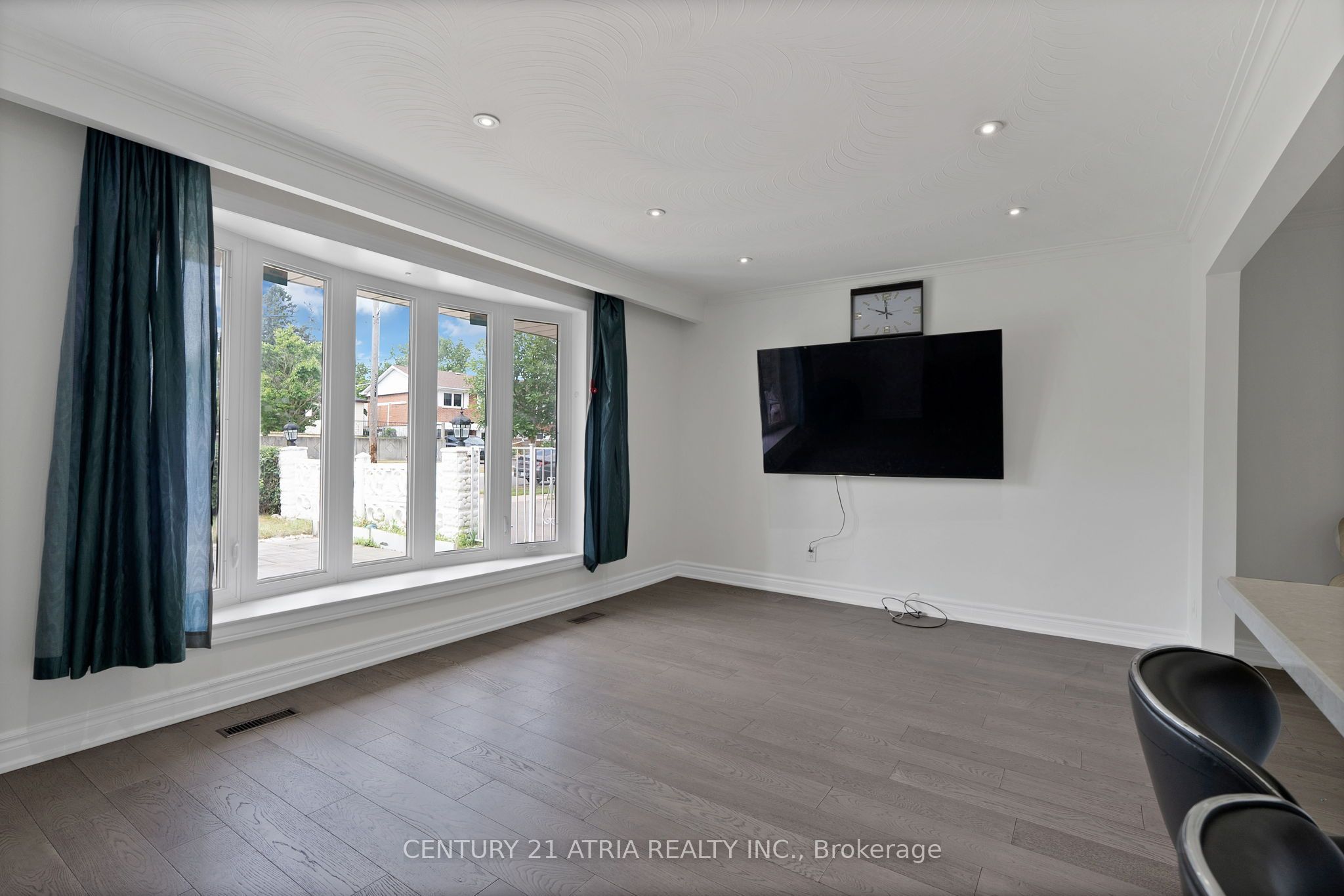 56 Tobermory Drive, Toronto, ON M3N 2R9 photo 5