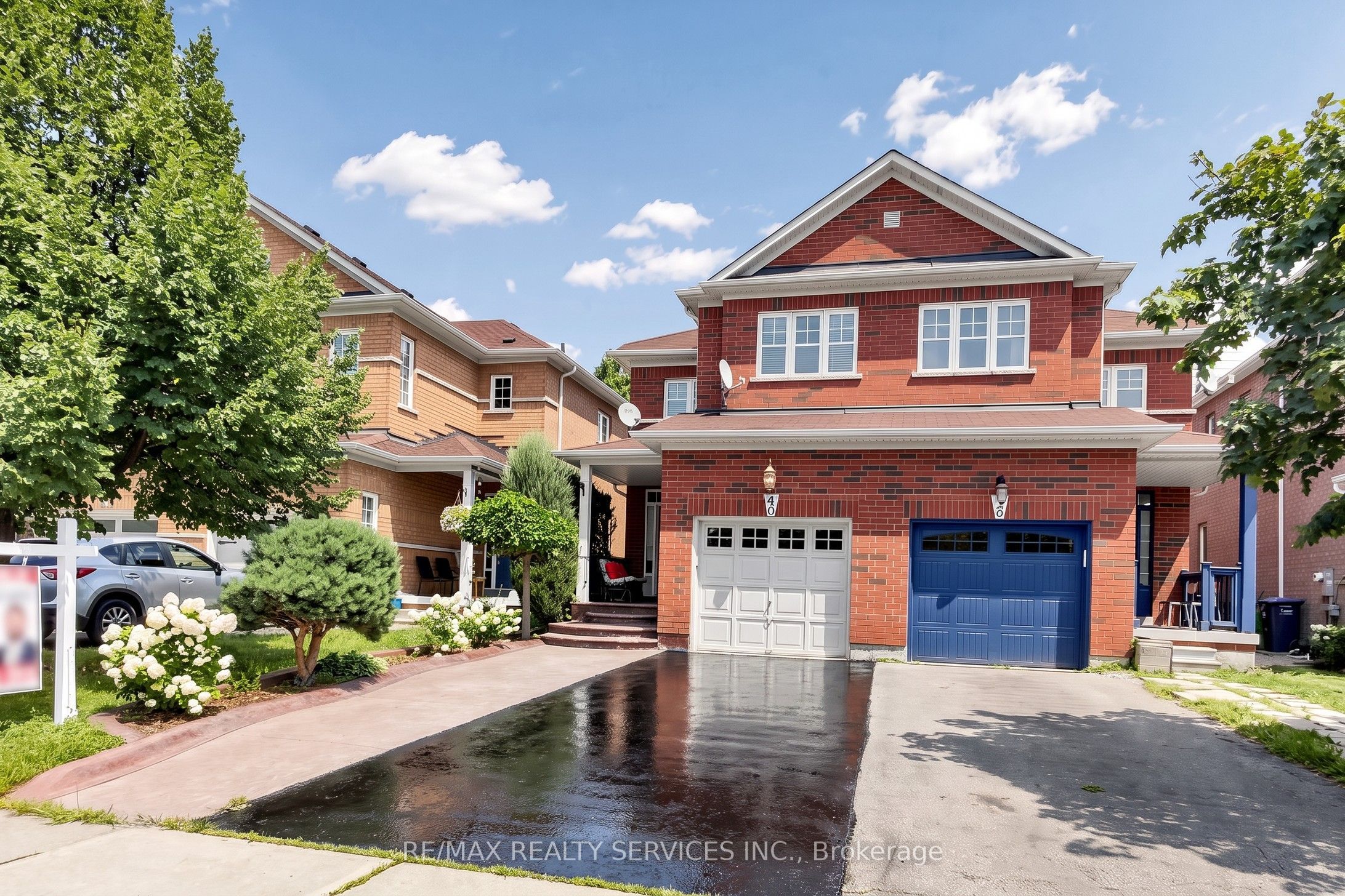 50 Rocky Point Crescent, Brampton, ON L6V 4R7 photo 2