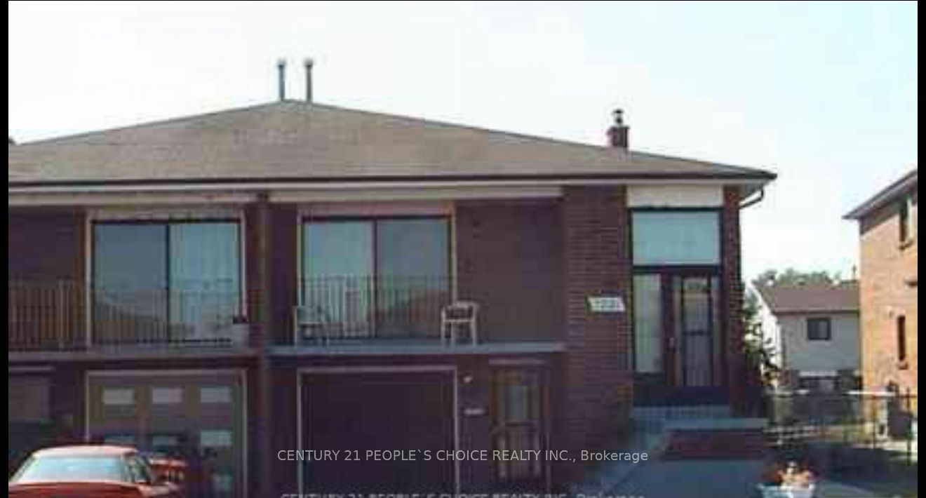 7221 Sigsbee Drive, Mississauga, ON L4T 3L6