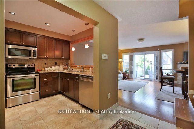 5162 Falconcrest Drive, Burlington, ON L7L 6K6 photo 5