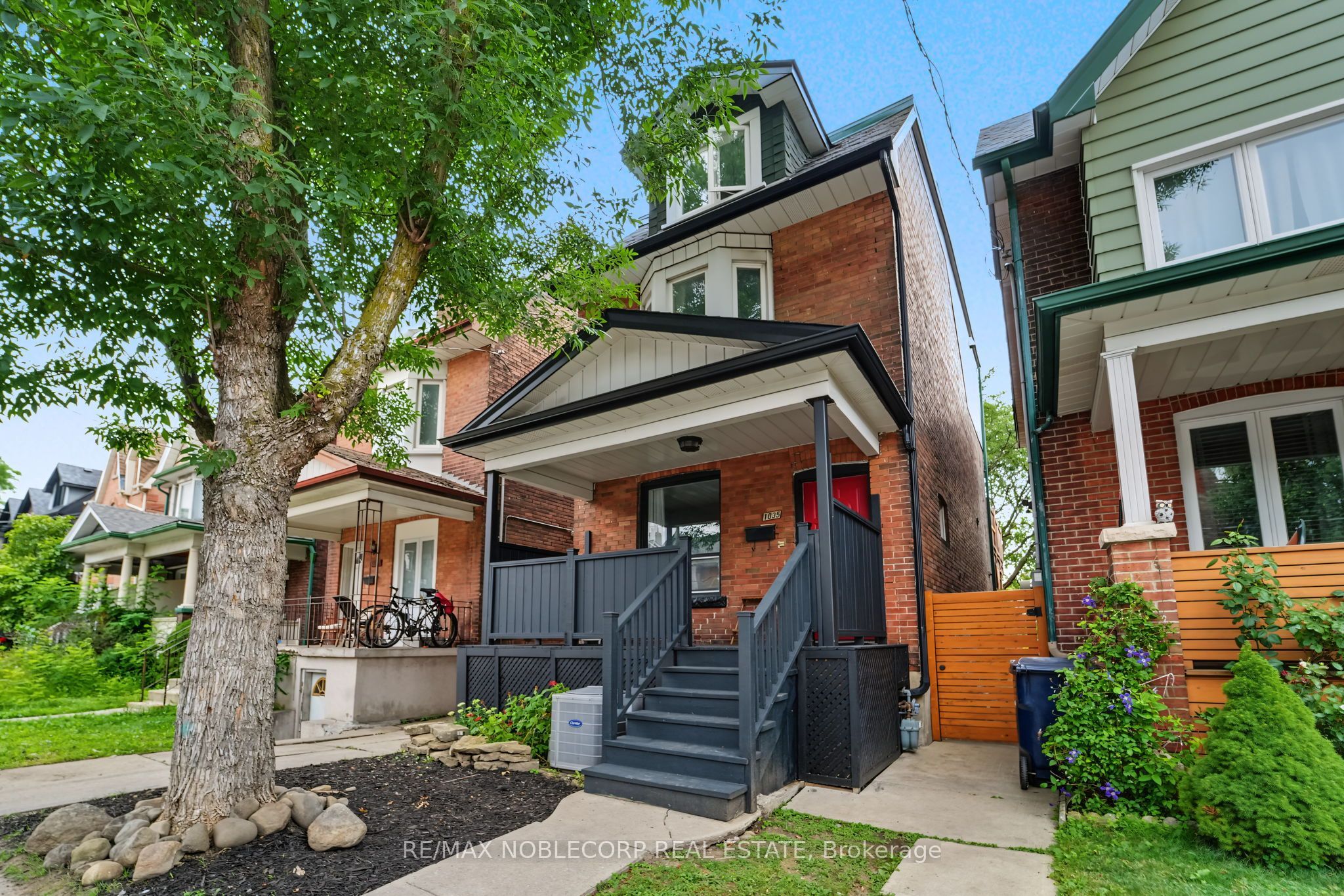 1035 Dovercourt Road, Toronto, ON M6H 2X7