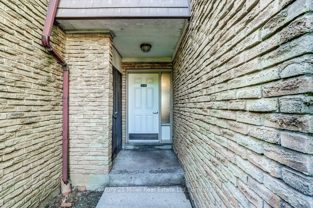 2605 Woodchester Drive 36, Mississauga, ON L5K 2E3 photo 3
