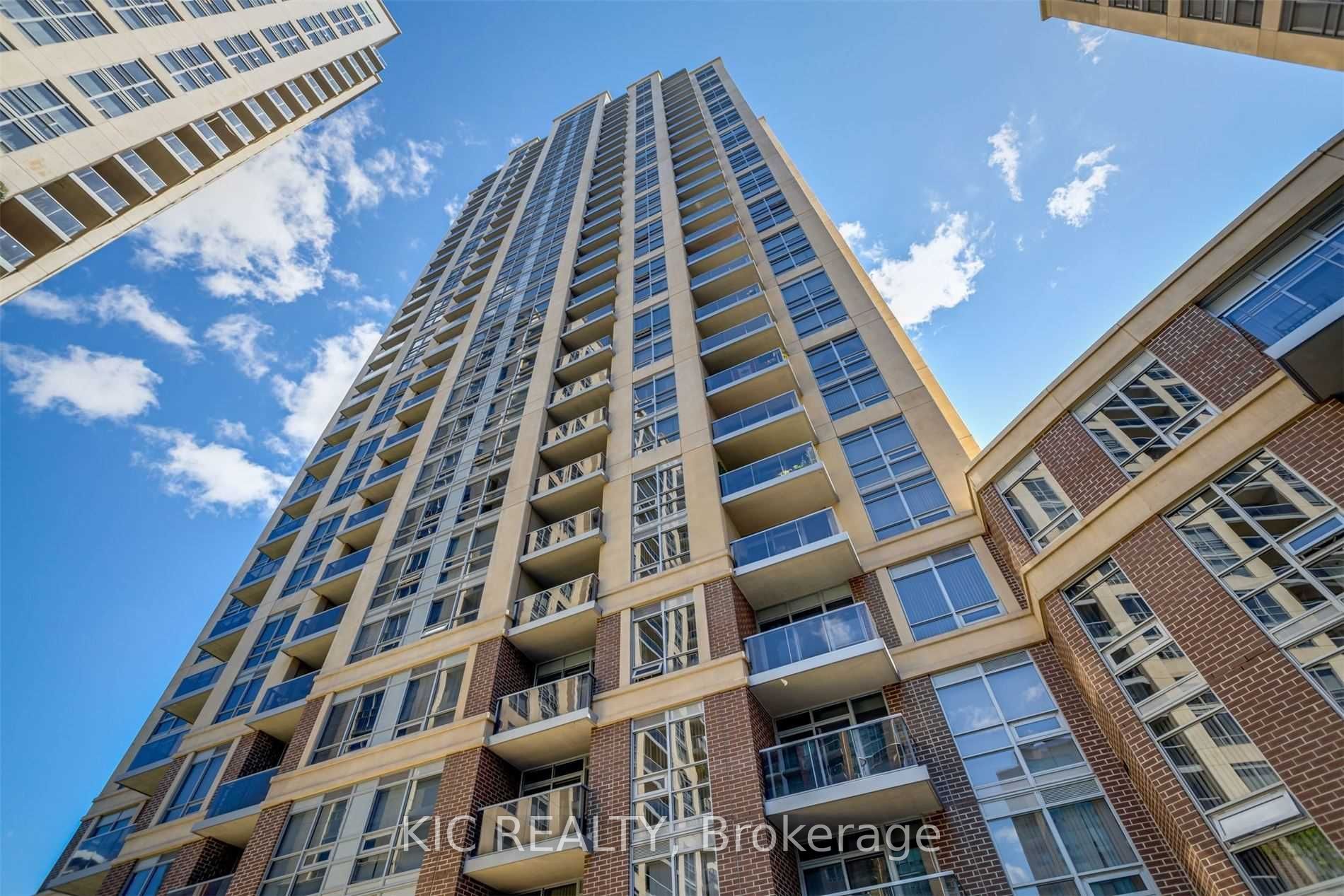 3 MICHAEL POWER Place 207, Toronto, ON M9A 0A2
