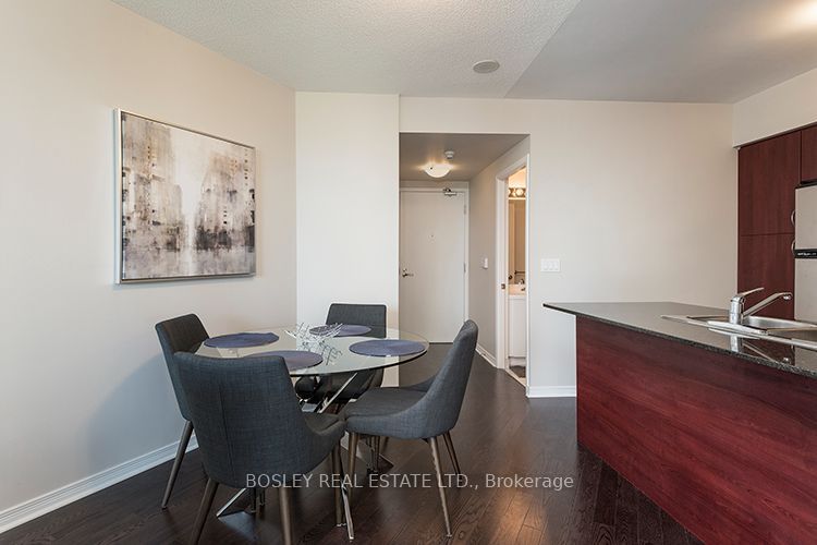 15 Legion Road 1007, Toronto, ON M8V 0A9 photo 3