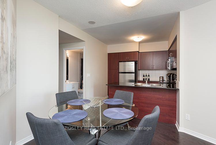 15 Legion Road 1007, Toronto, ON M8V 0A9 photo 4