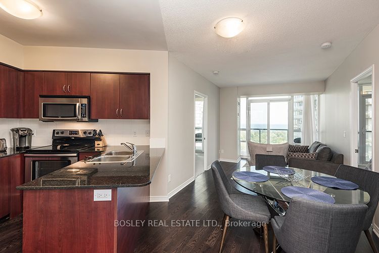 15 Legion Road 1007, Toronto, ON M8V 0A9 photo 5