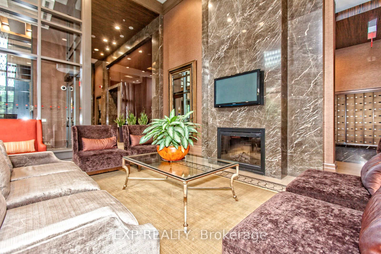 385 Prince Of Wales Drive 1011, Mississauga, ON L5B 0C6 photo 5