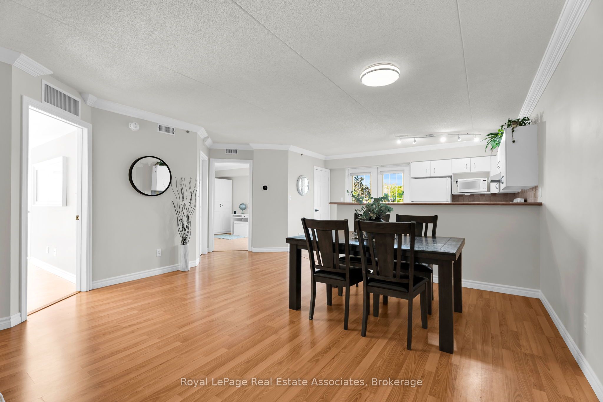 4003 Kilmer Drive 311, Burlington, ON L7M 4M1