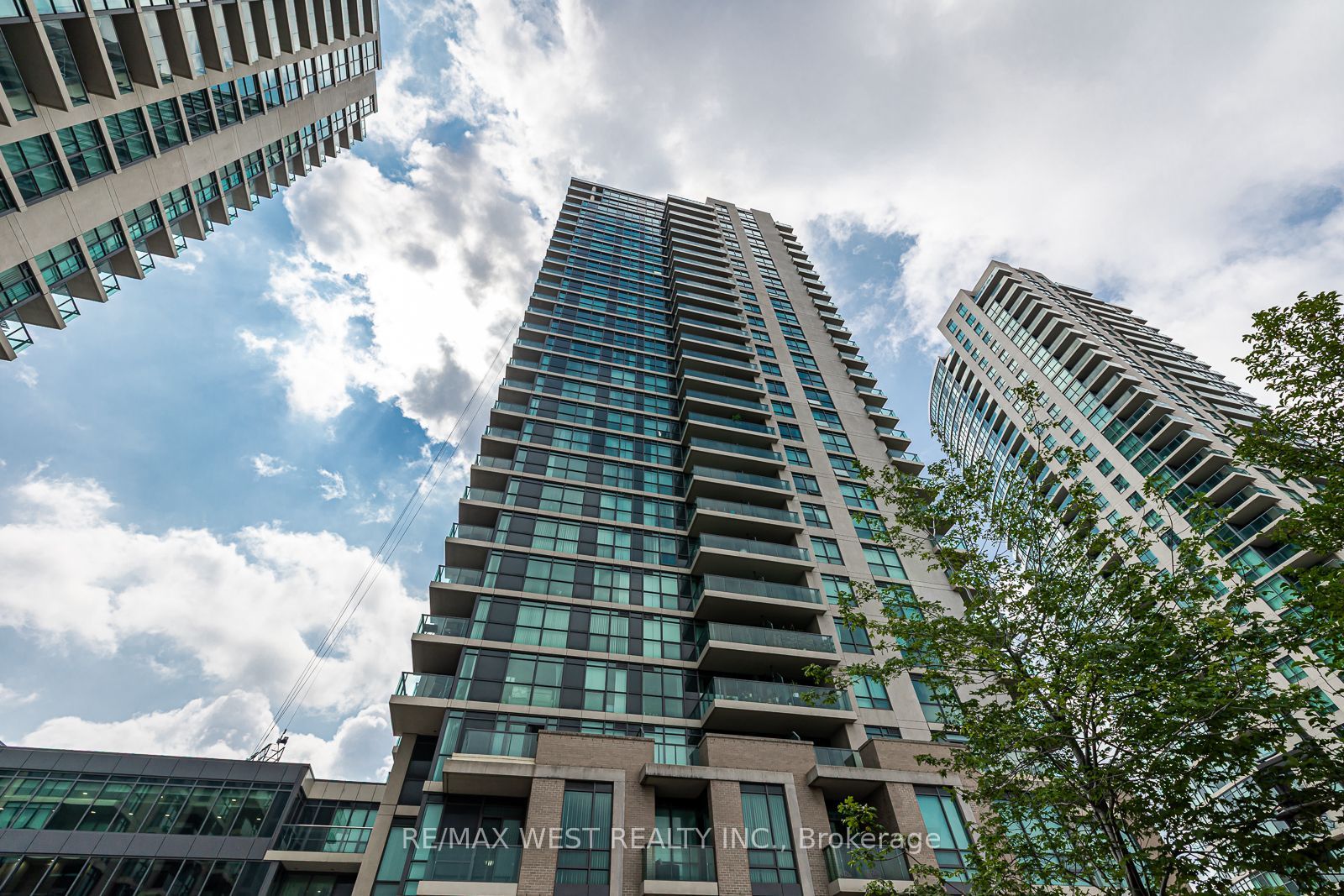 215 Sherway Gardens Road 212, Toronto, ON M9C 0A4