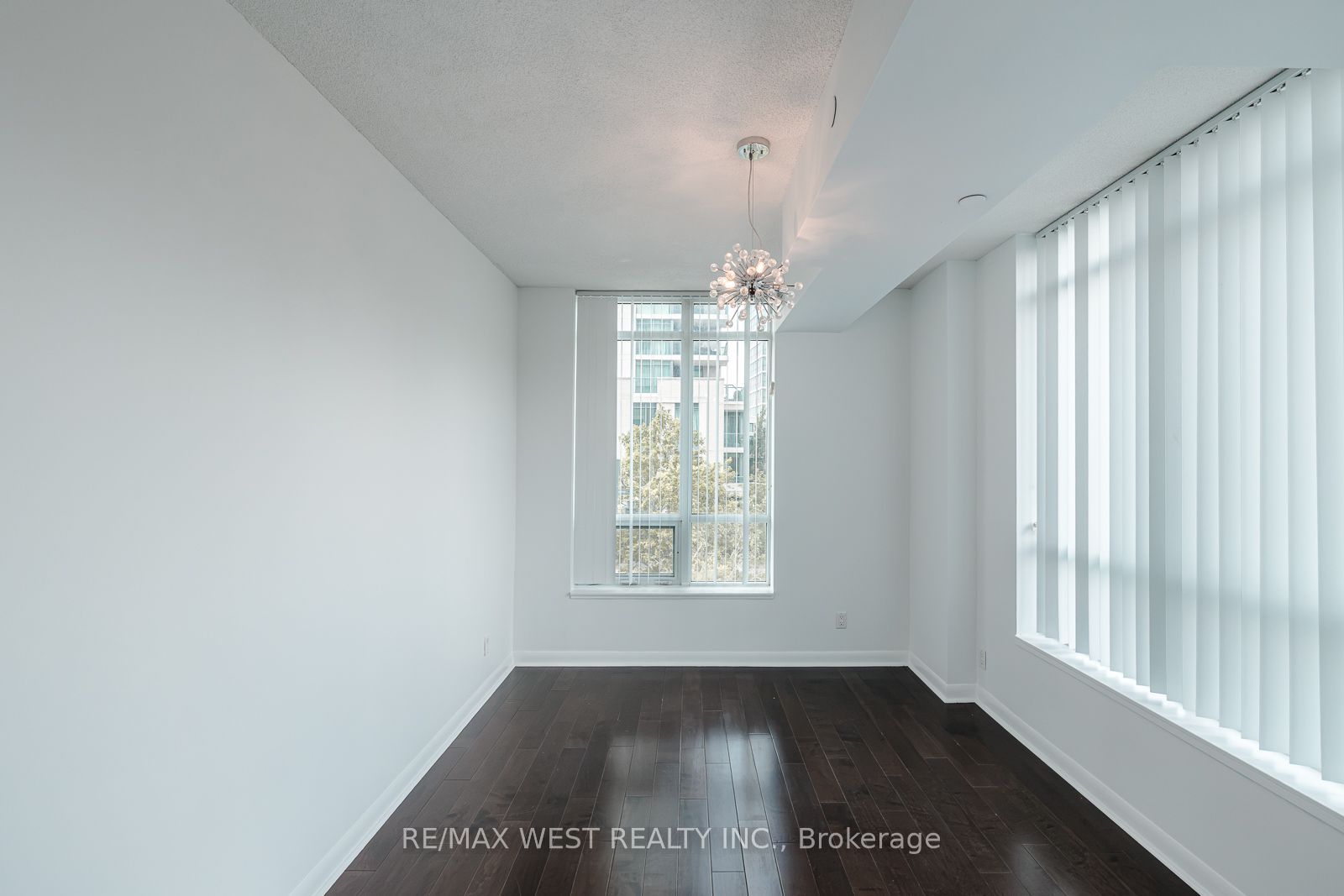 215 Sherway Gardens Road 212, Toronto, ON M9C 0A4 photo 5