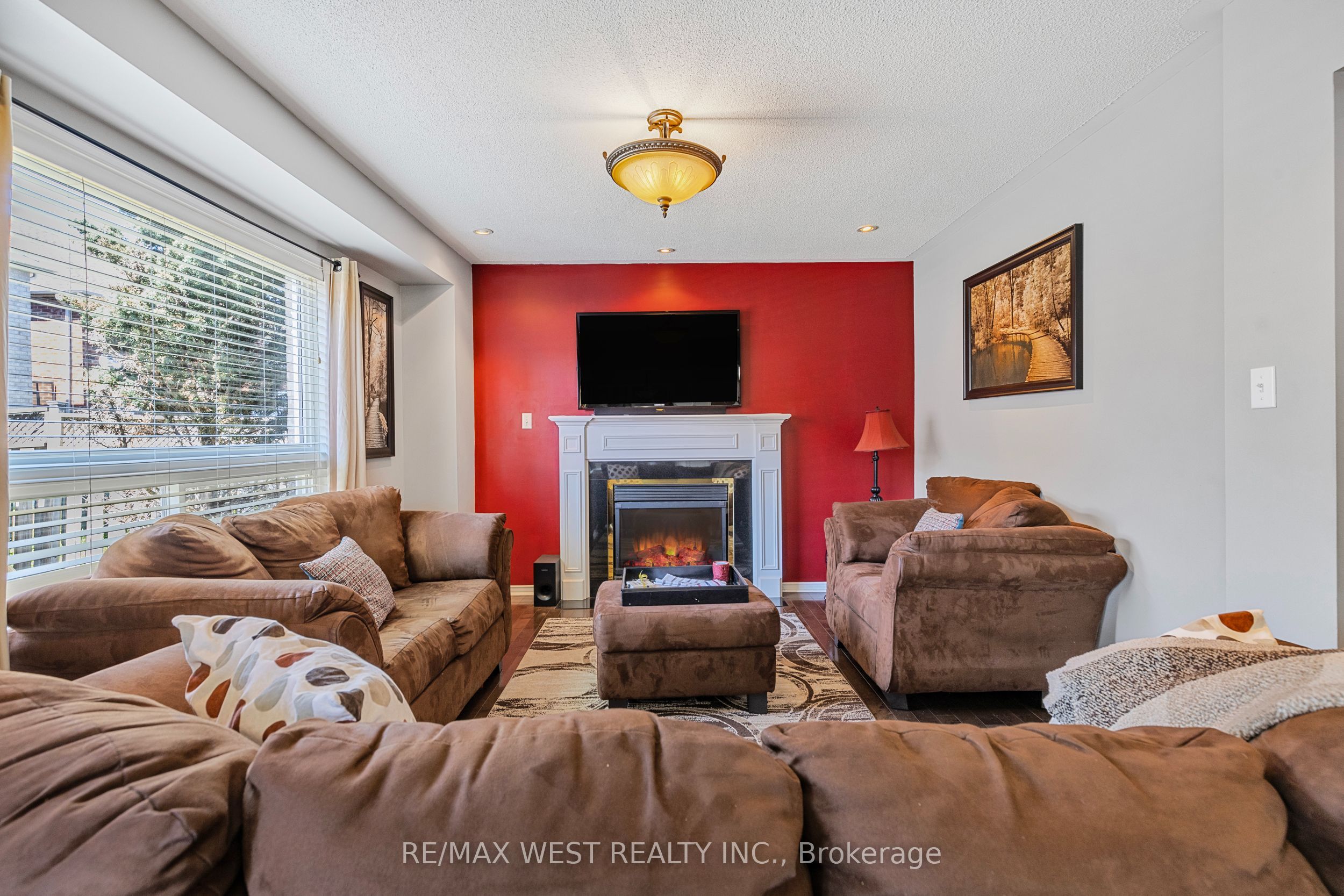 56 Lockheed Crescent, Brampton, ON L7A 3G4 photo 3
