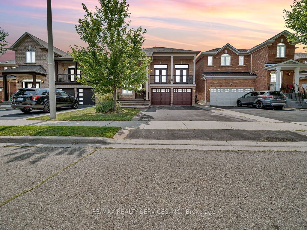 32 Brentcliff Drive, Brampton, ON L7A 2N1 photo 3