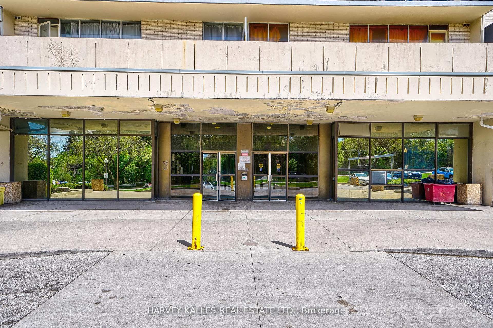 2000 Sheppard Avenue W 501, Toronto, ON M3N 1A2 photo 4