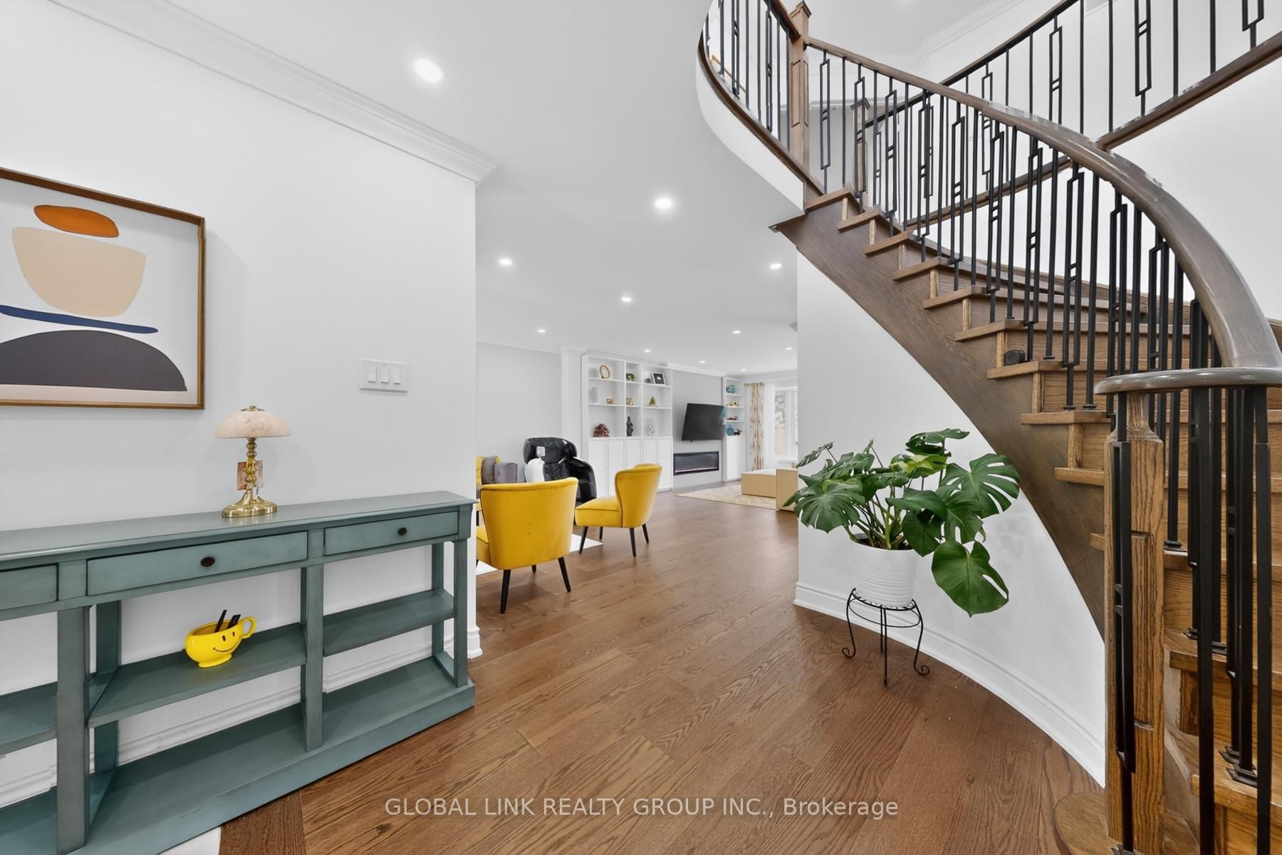 Upper 2141 Galena Crescent, Oakville, ON L6H 4B1 photo 4