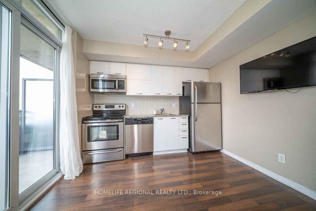 38 Joe Shuster Way 1520, Toronto, ON M6K 0A5 photo 3