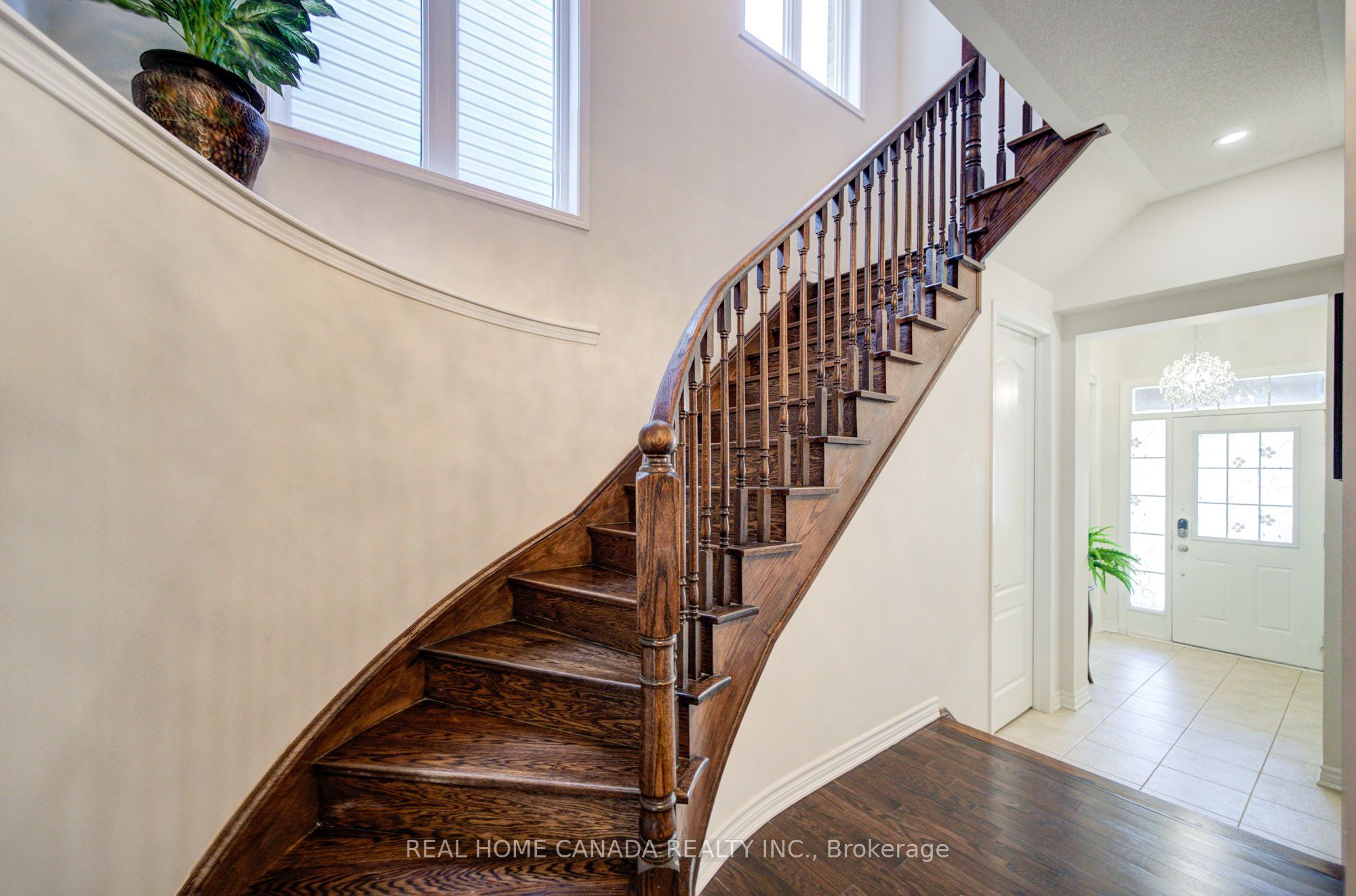 558 Bartleman Terrace, Milton, ON L9T 6Z4 photo 5
