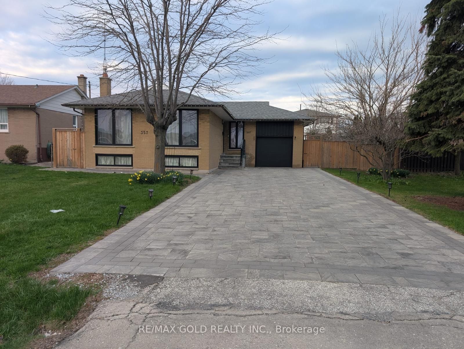 357 Morden Road, Oakville, ON L6K 2S9