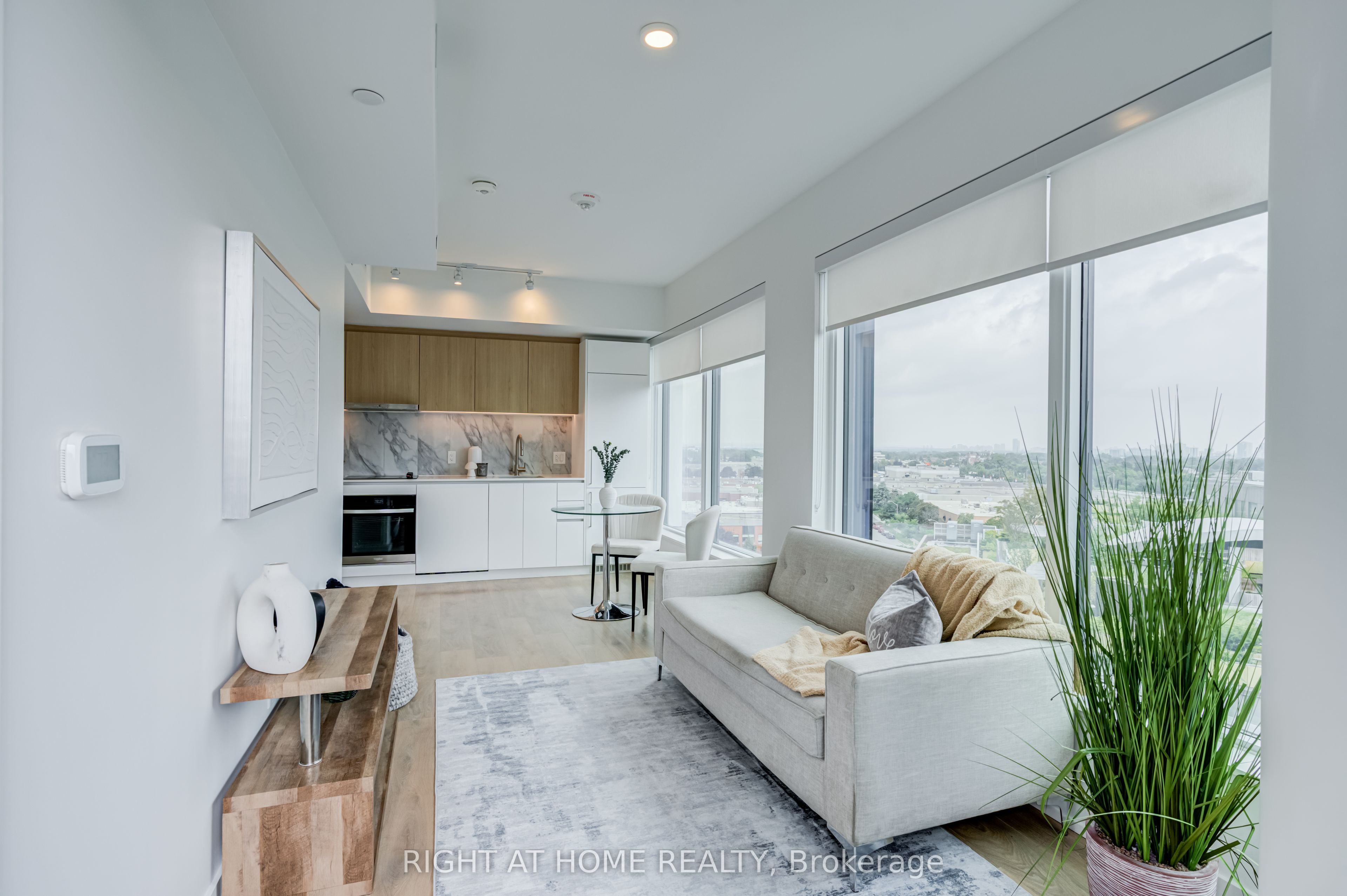 1100 Sheppard Avenue W 908, Toronto, ON M3J 0H1 photo 4