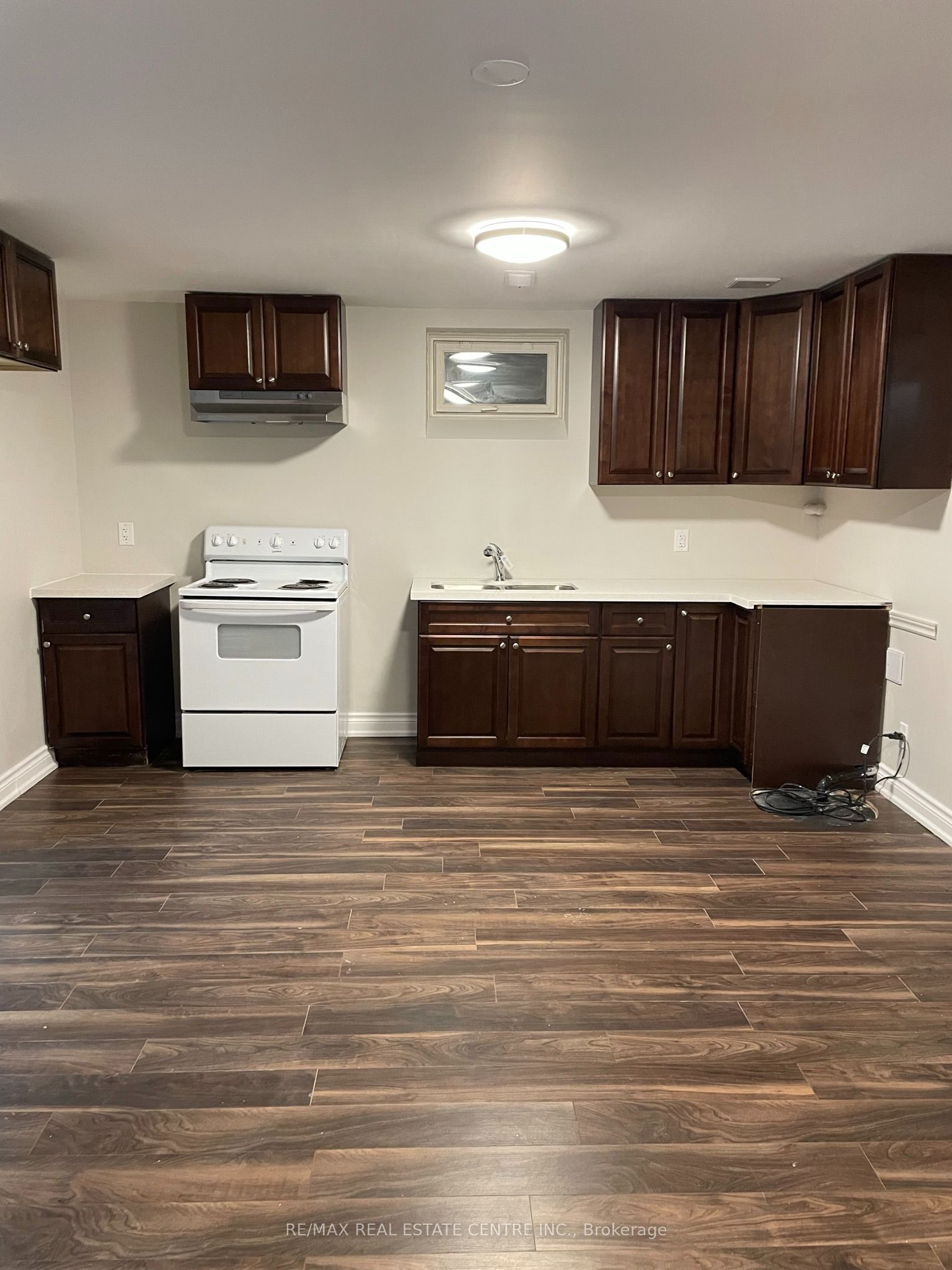 21 Buster Drive (Bsmt), Brampton, ON L6Y 5R2 photo 2