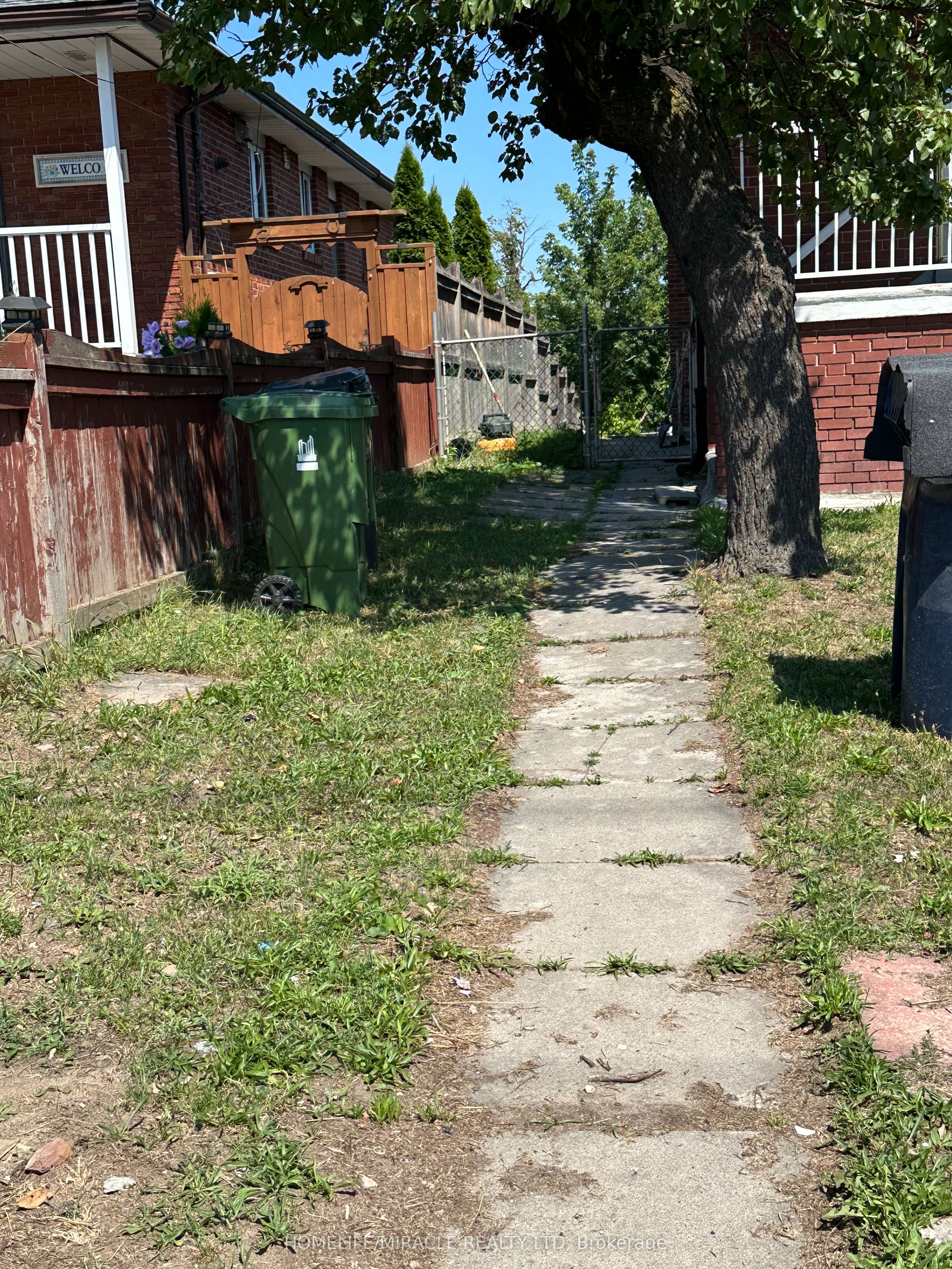 2931 Islington Avenue, Toronto, ON M9L 2K3