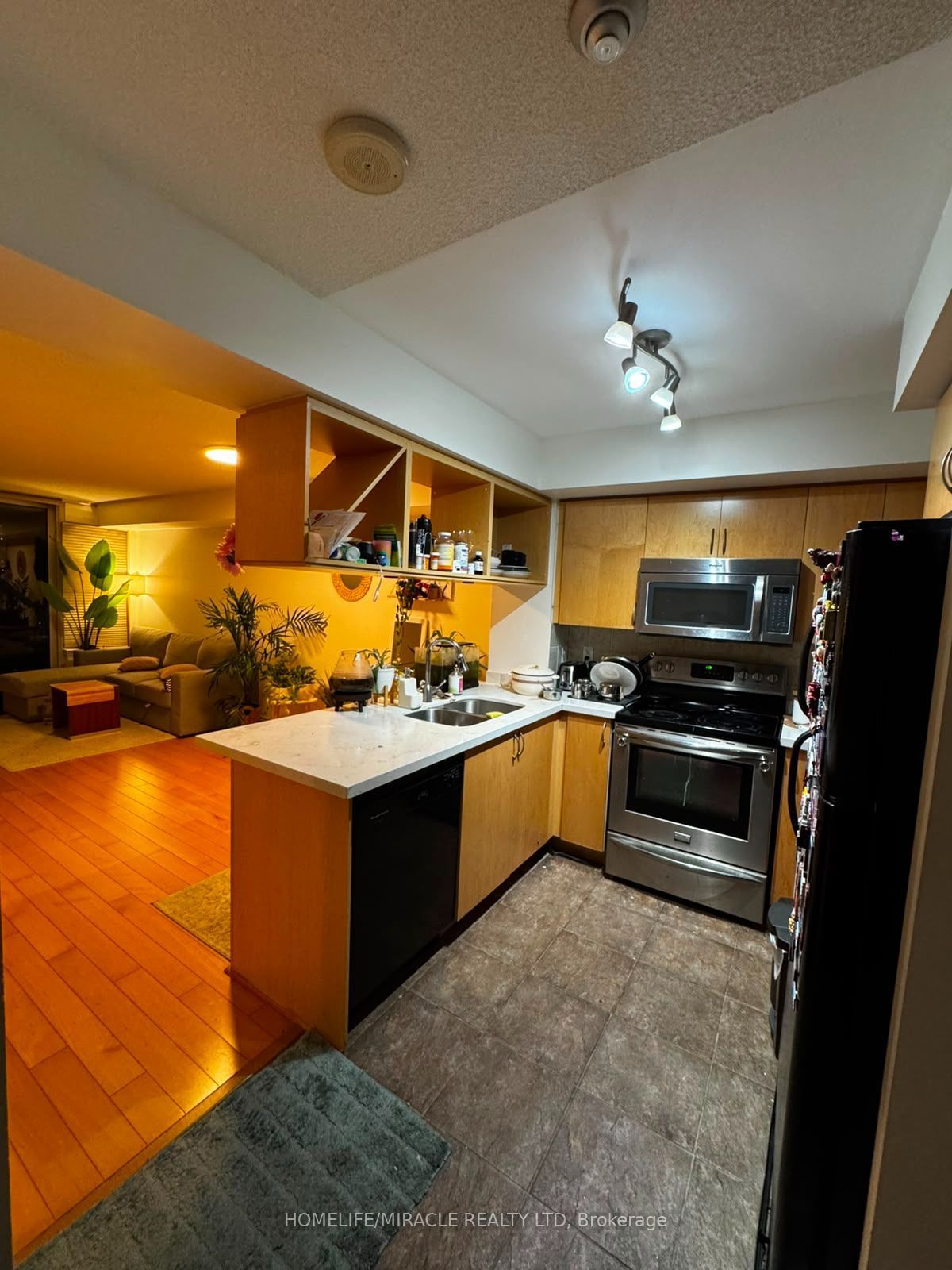 4080 Living Arts Drive 912, Mississauga, ON L5B 4N3 photo 3