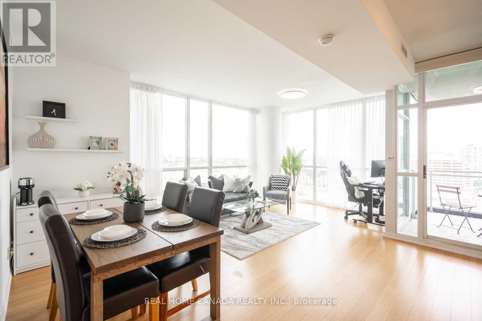 223 Webb Drive 1702, Mississauga, ON L5B 0E8 photo 2