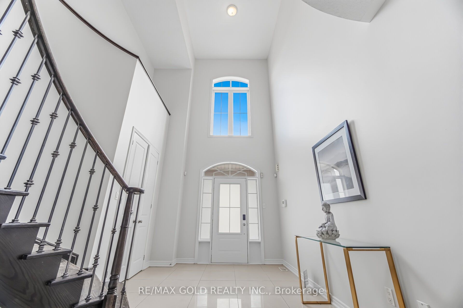 15 Junetown Circle, Brampton, ON L6X 0X7 photo 3