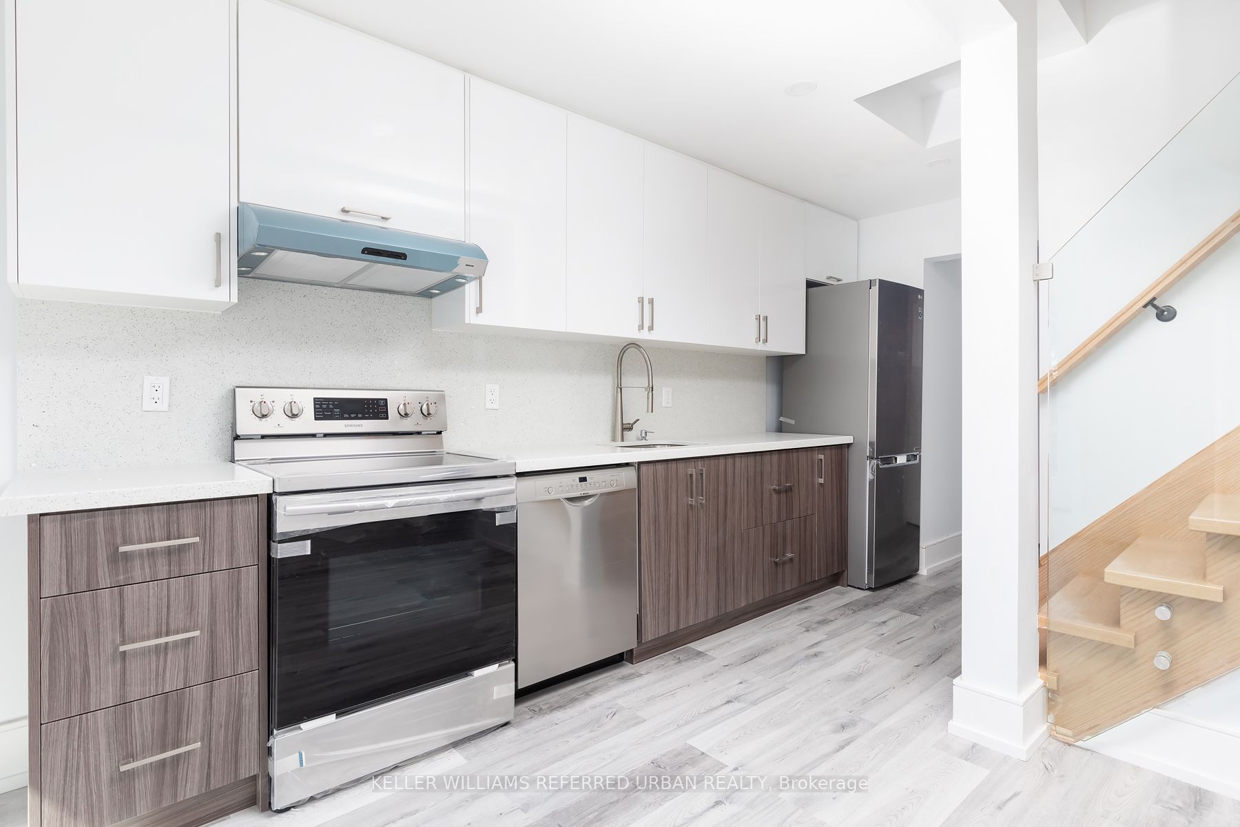 1588 King Street W 3, Toronto, ON M6K 1J7 photo 3