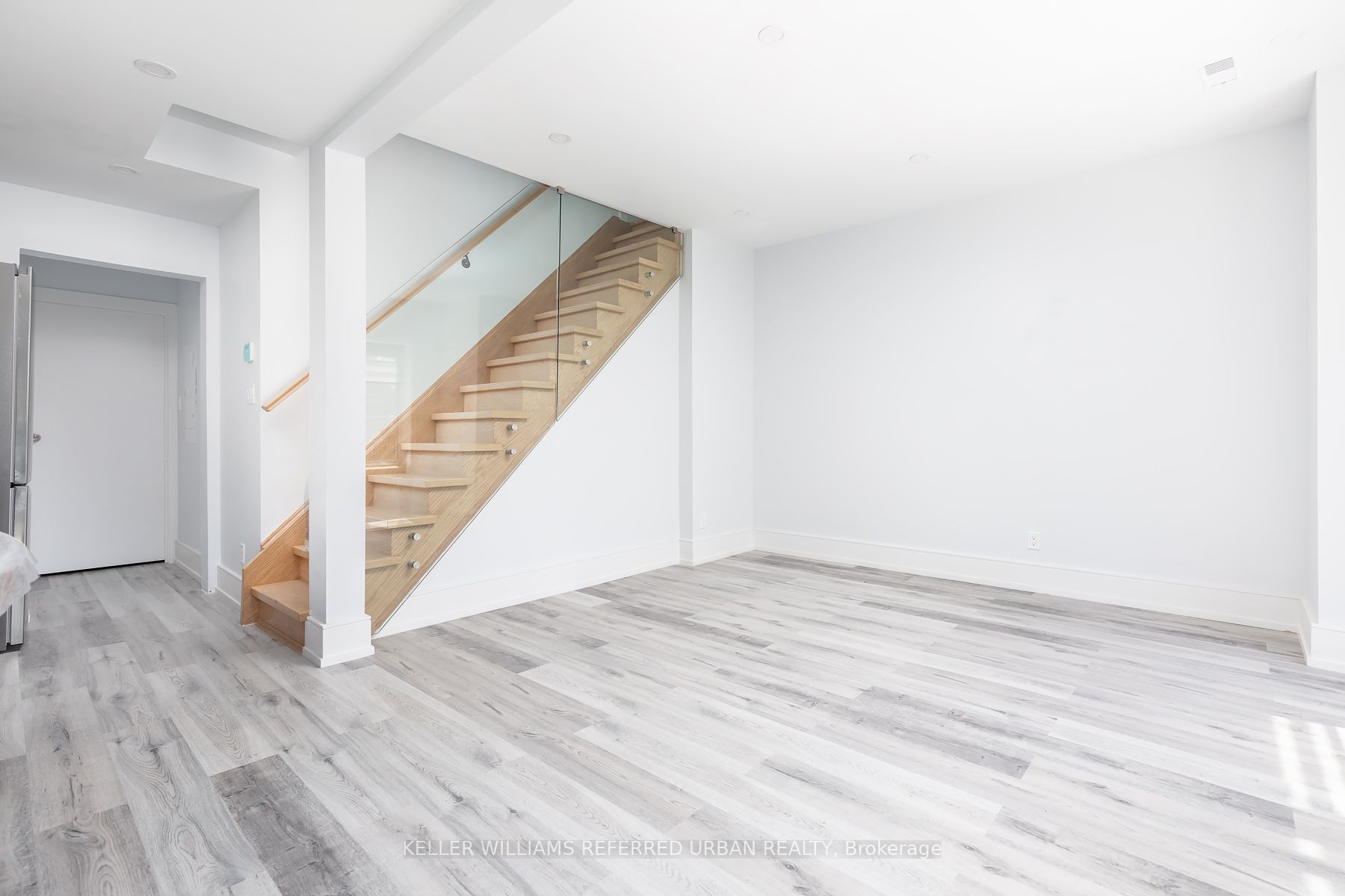 1588 King Street W 3, Toronto, ON M6K 1J7 photo 5