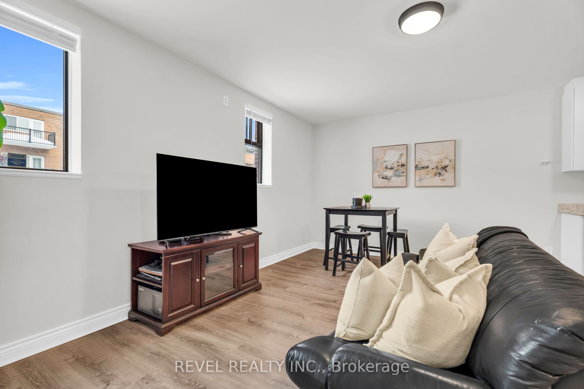 70 First Street 102, Orangeville, ON L9W 2E5 photo 4