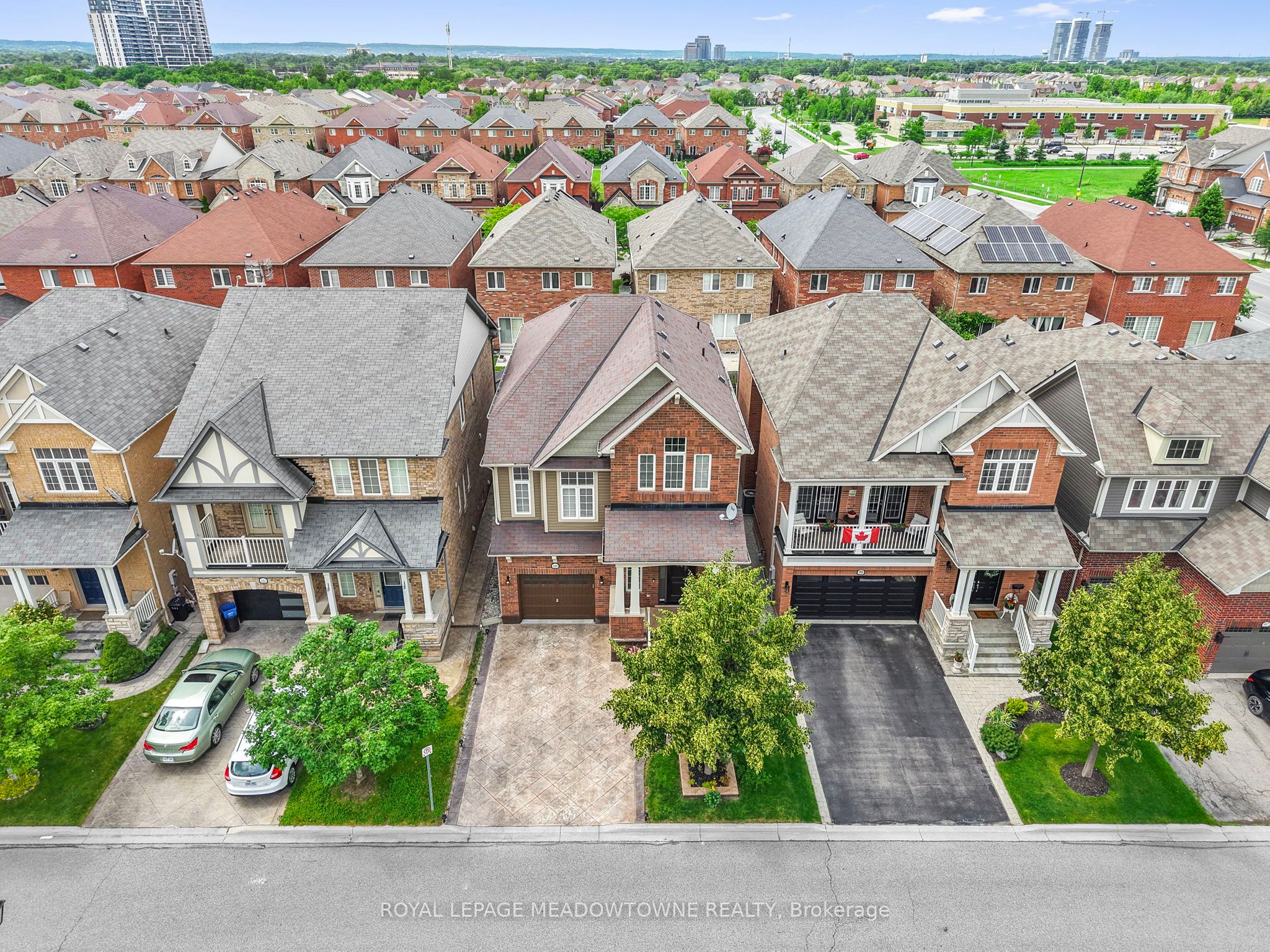 589 Bartleman Terrace, Milton, ON L9T 6Z4 photo 2