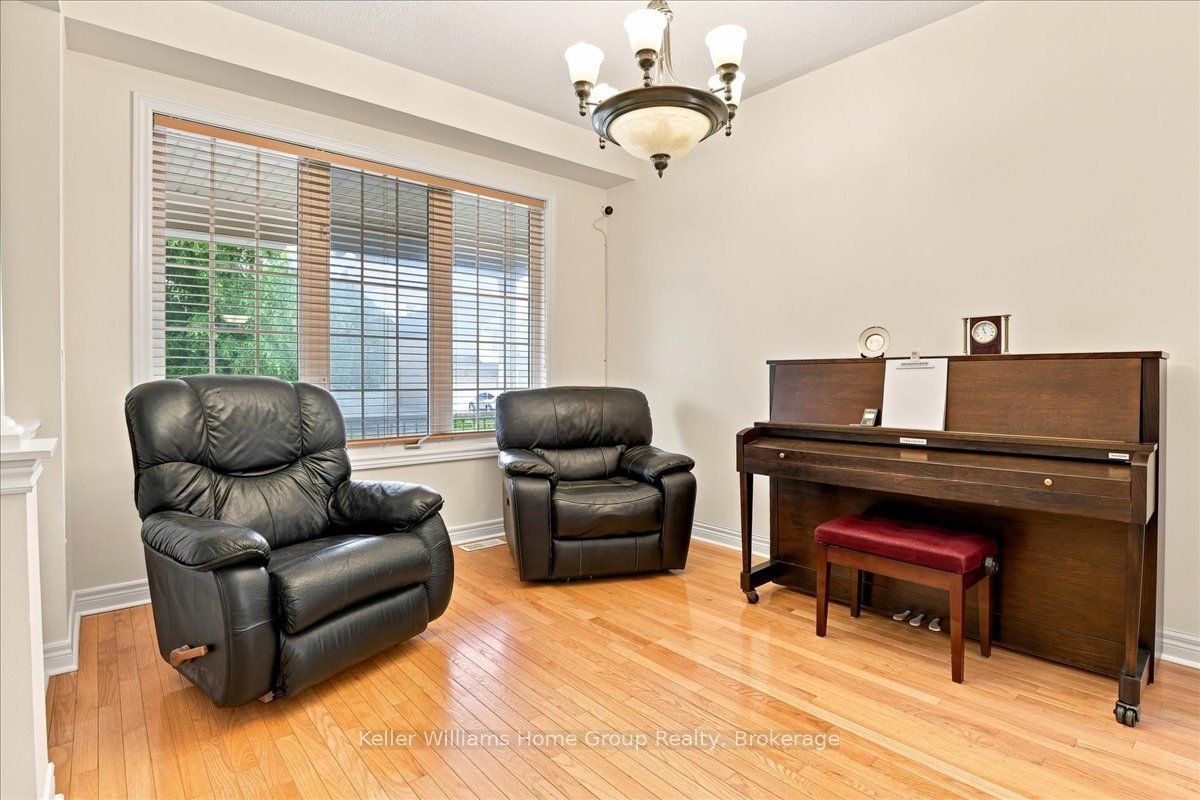 12 Thorndale Road, Brampton, ON L6P 1H3 photo 4