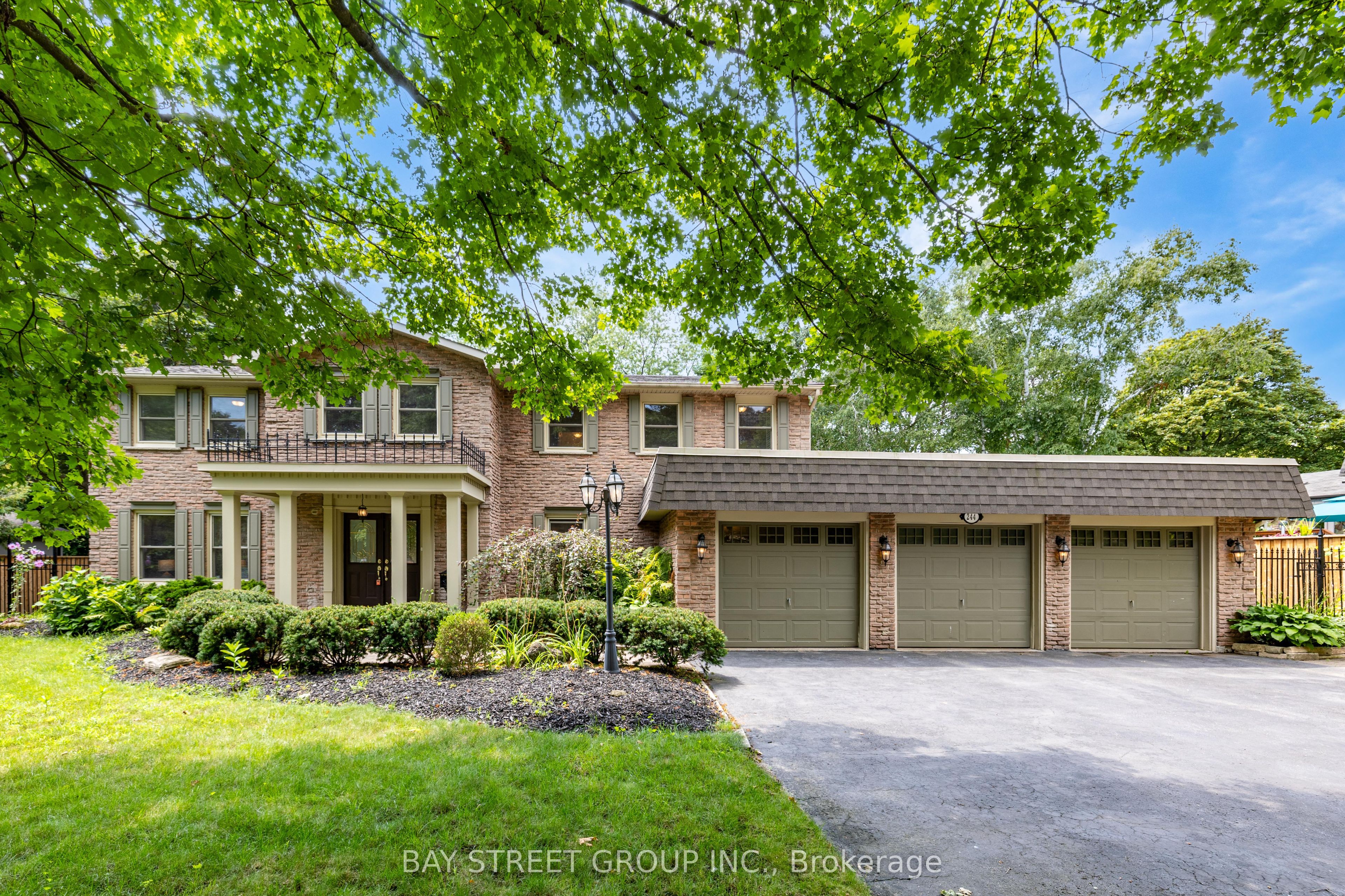 244 Colchester Drive, Oakville, ON L6J 5S5 photo 3