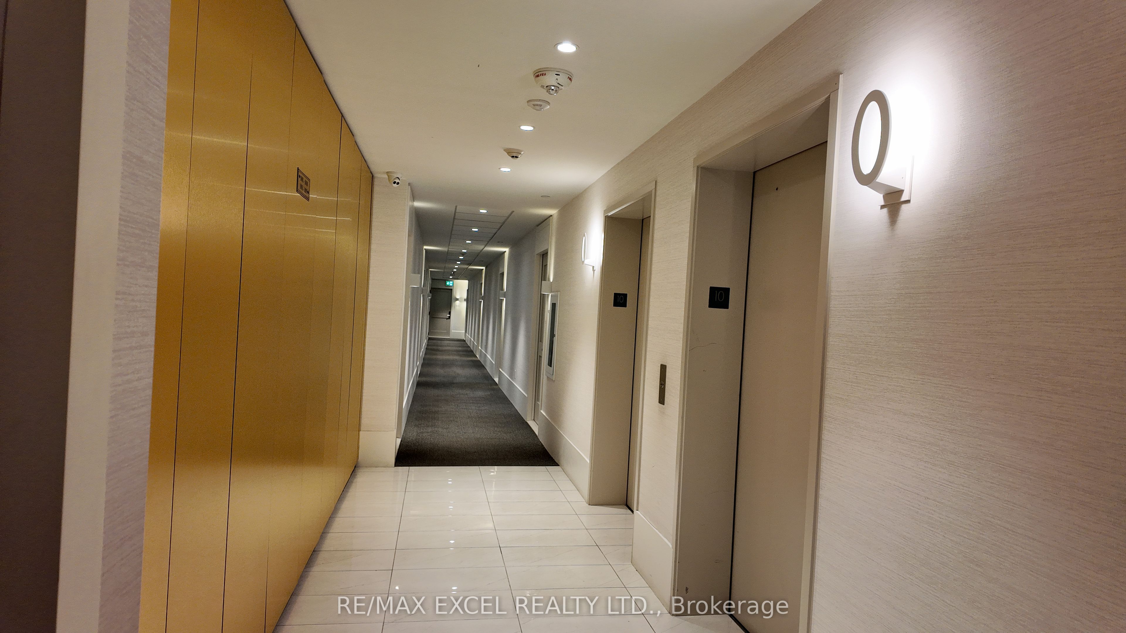 10 Gibbs Road 1013, Toronto, ON M9B 0E2 photo 5