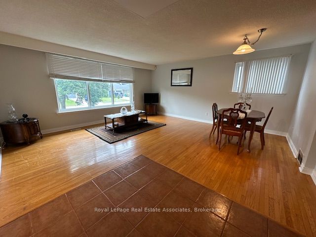 13 Edwin Drive, Brampton, ON L6Y 1A2 photo 3