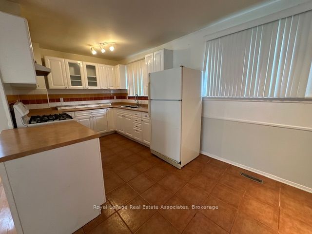 13 Edwin Drive, Brampton, ON L6Y 1A2 photo 5