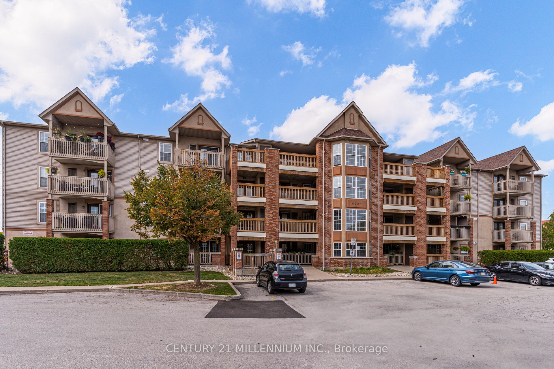 4003 Kilmer Drive 110, Burlington, ON L7M 4M1 photo 2