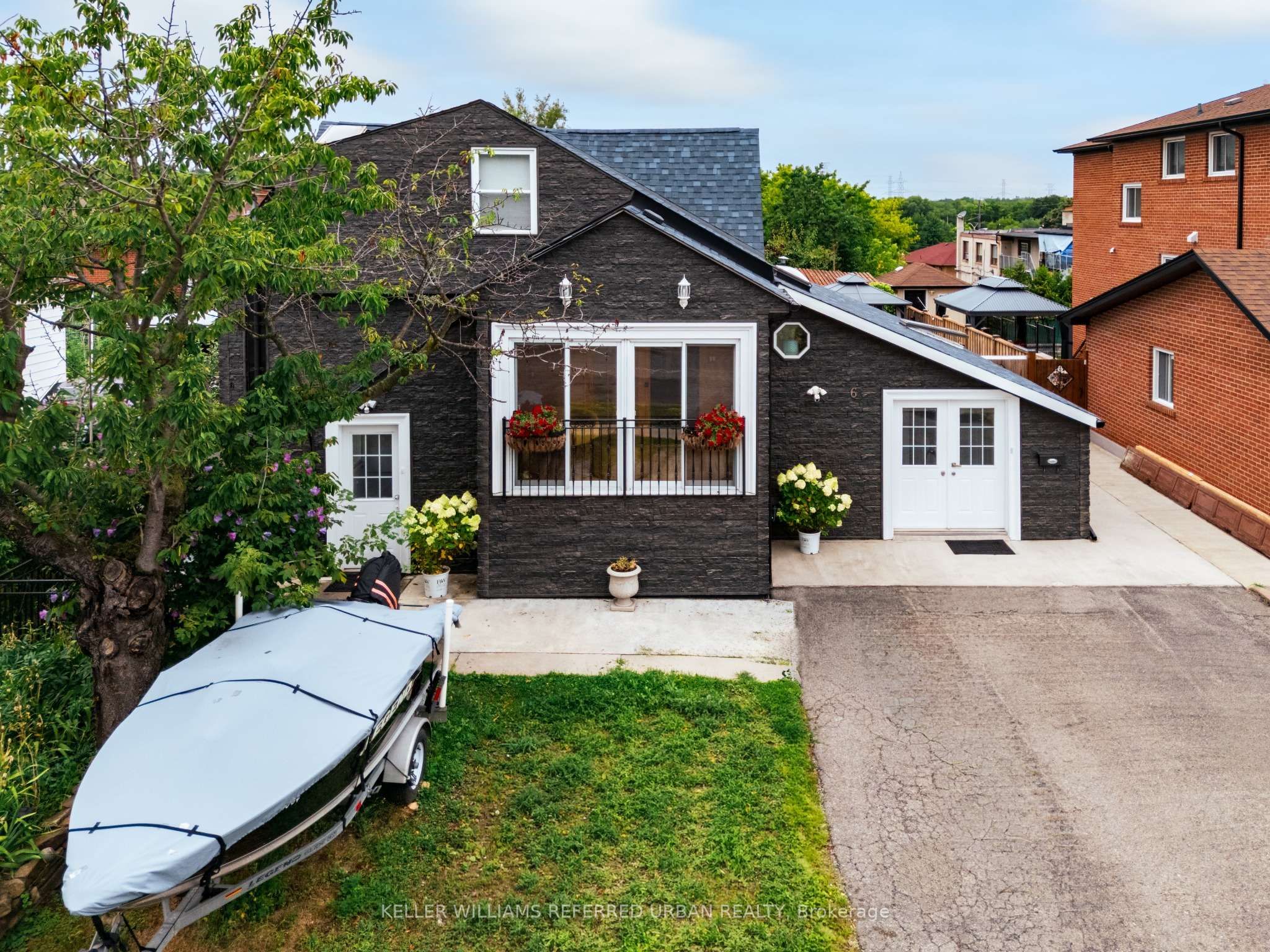 6 Elmhurst Drive, Toronto, ON M9W 2J3 photo 2
