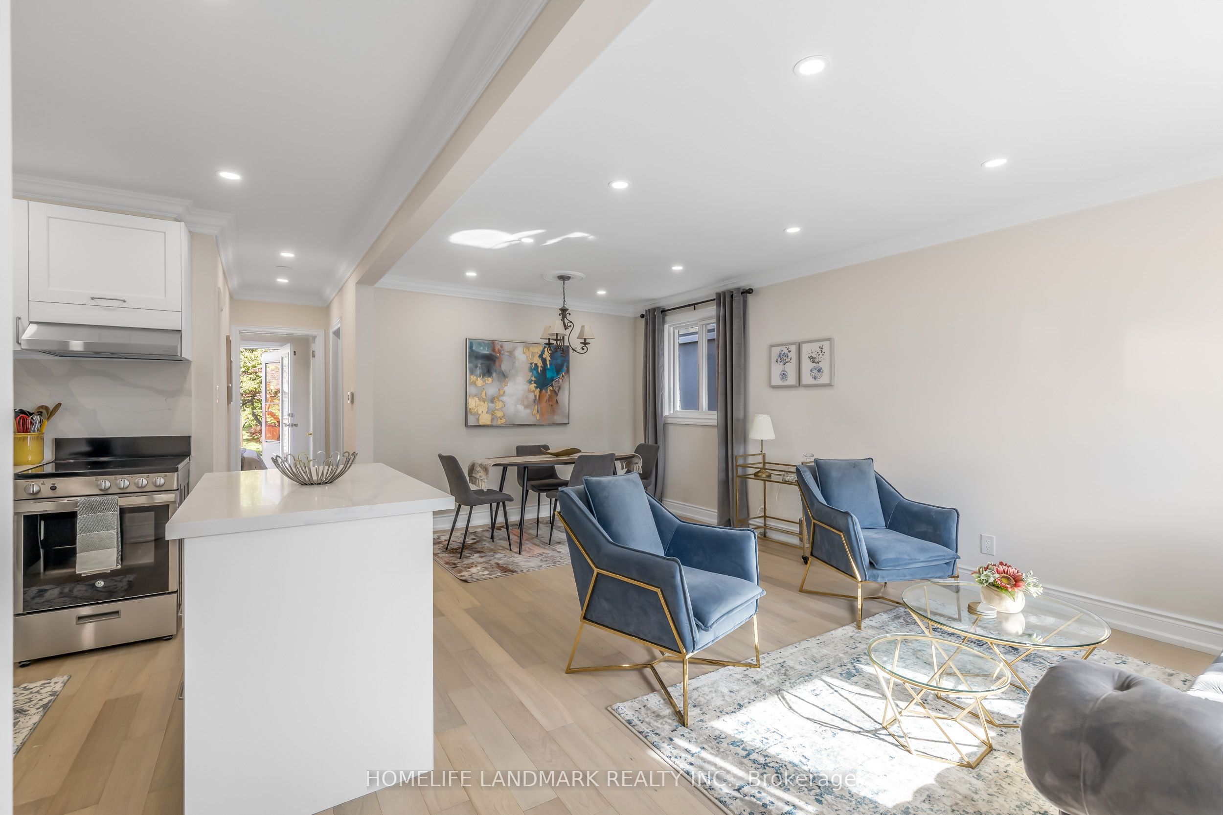 34 Ringley Avenue, Toronto, ON M8Y 1P1 photo 4