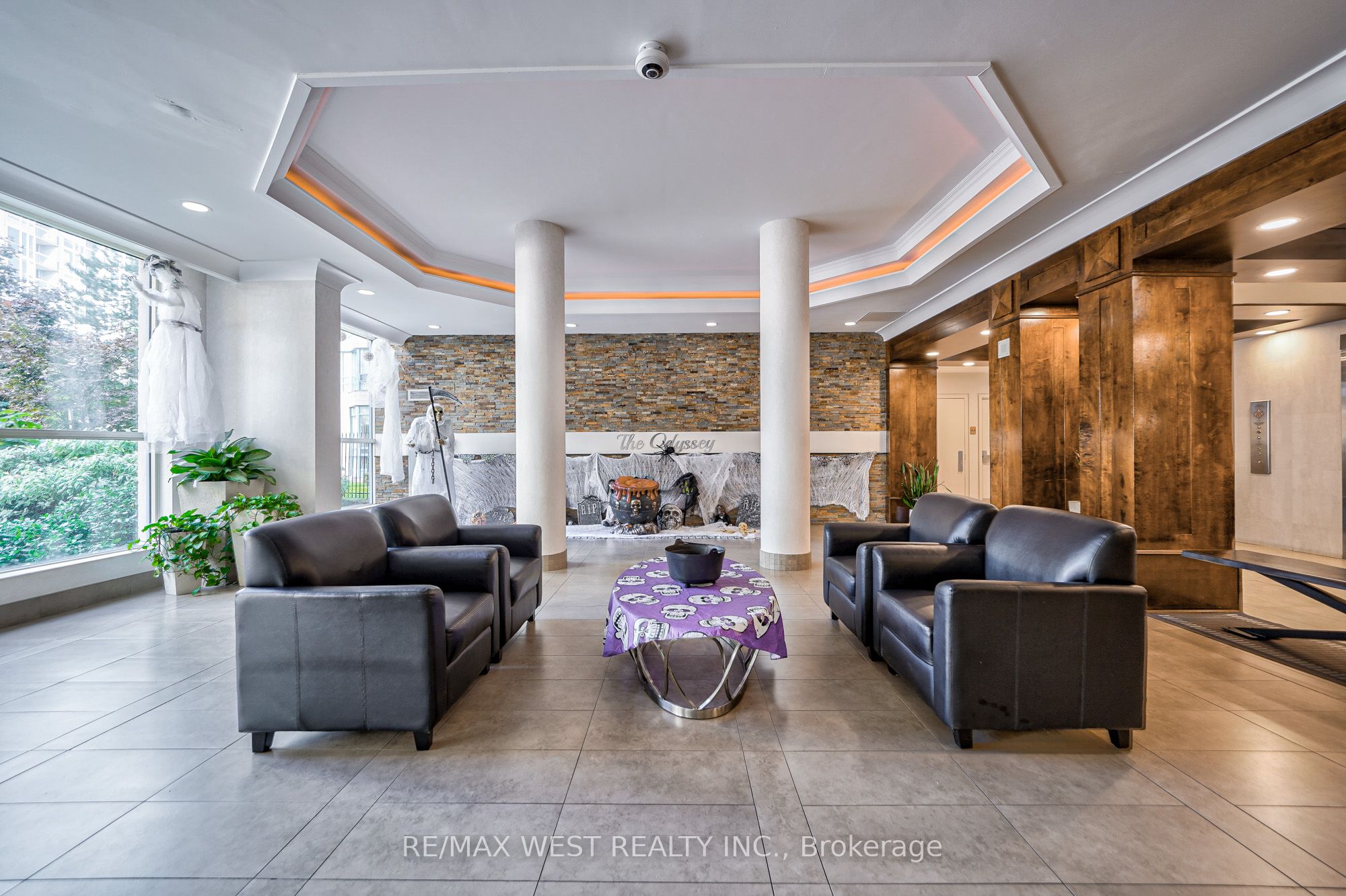 250 Webb Drive 503, Mississauga, ON L5B 3Z4 photo 4