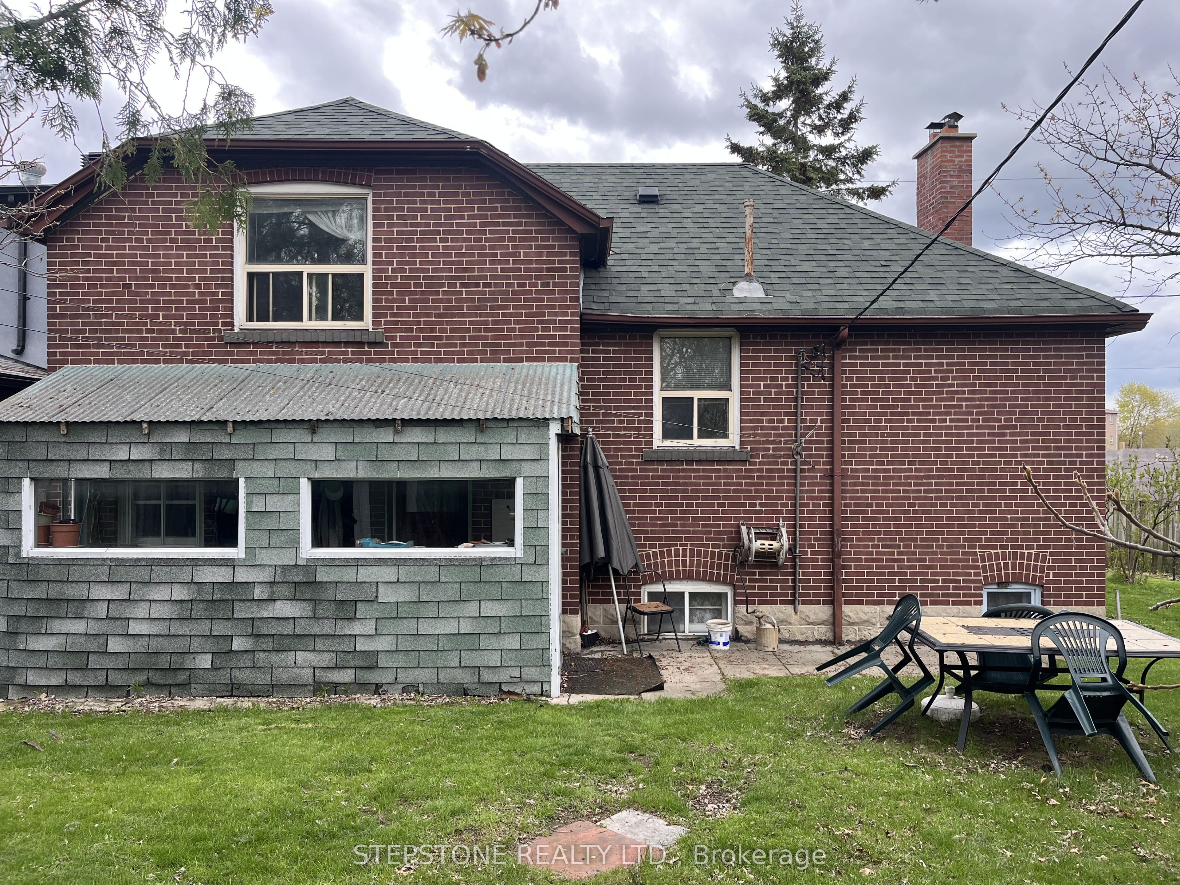 40 Glenvalley Drive S, Toronto, ON M6M 4V9 photo 4
