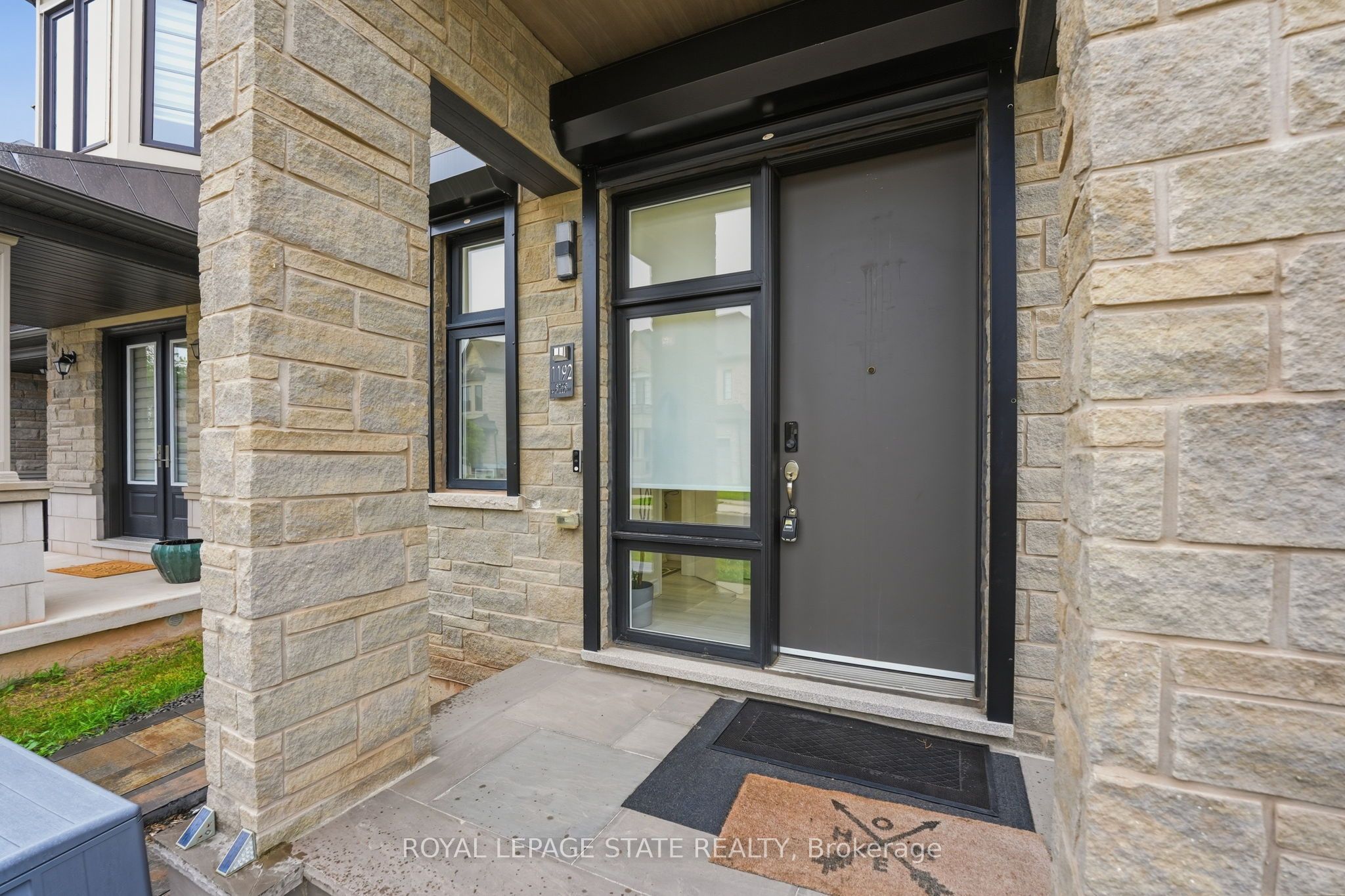 1192 Stag Hollow Upper, Oakville, ON L6M 5M4 photo 4