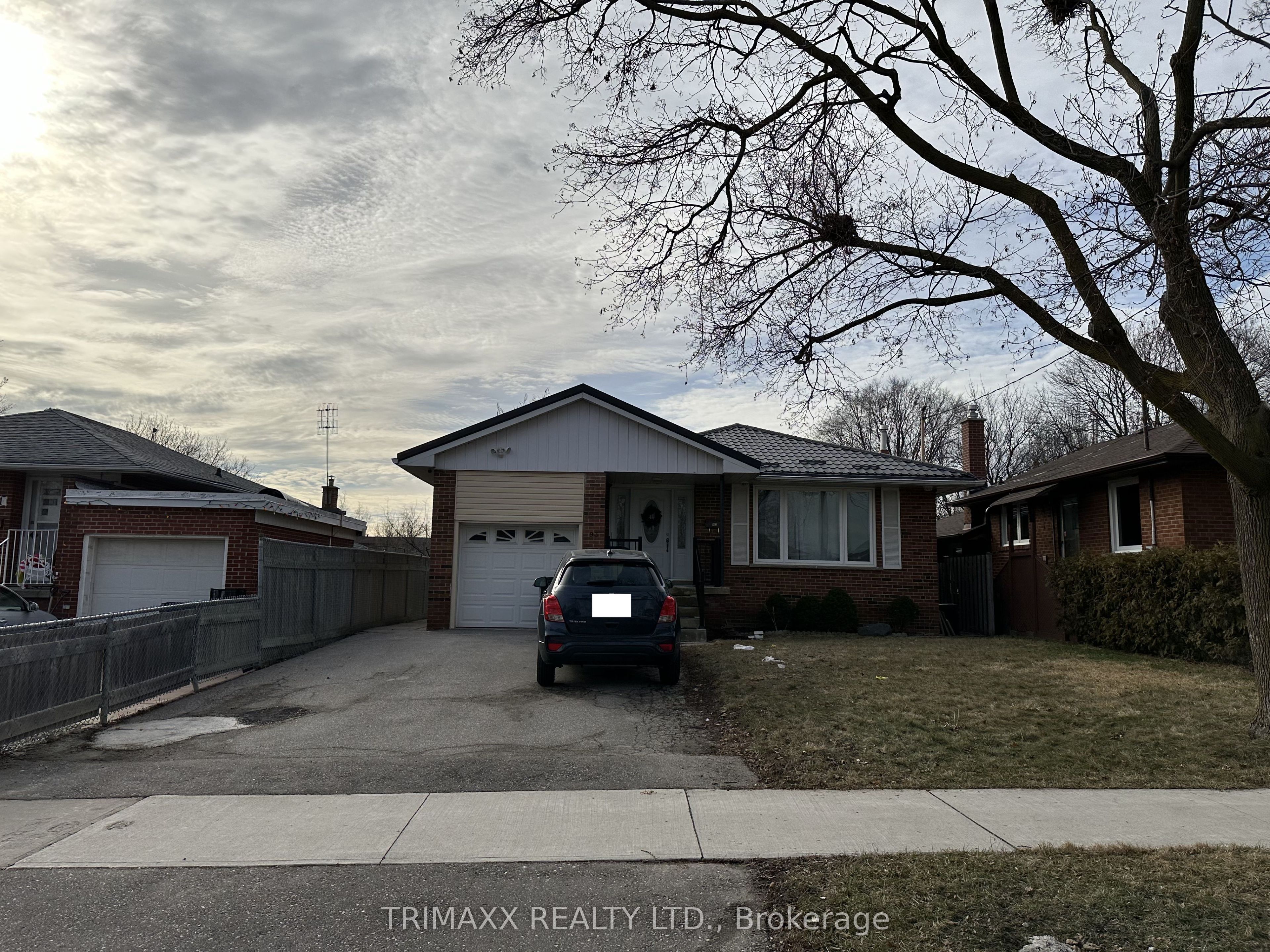 93 Jeffcoat Drive BSMT, Toronto, ON M9W 3B9