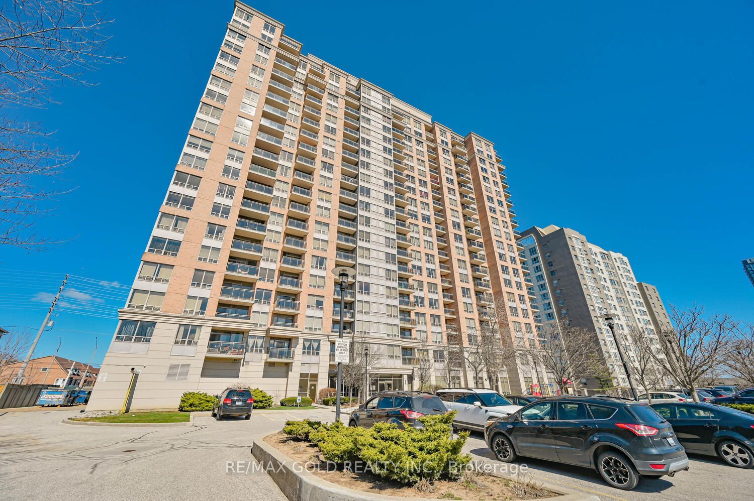 55 Strathaven Drive 1411, Mississauga, ON L5R 4G9 photo 3