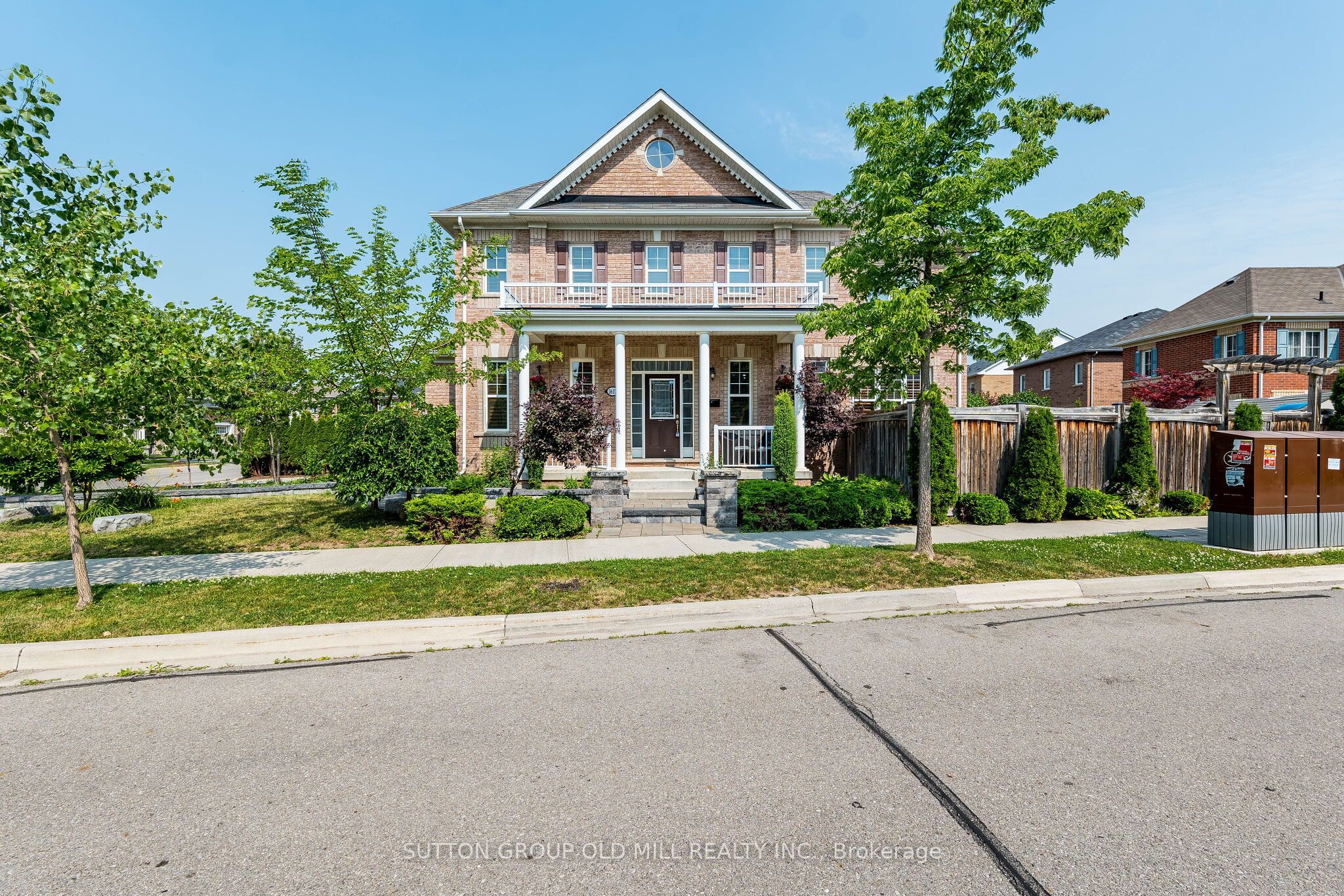 1613 Copeland Circle, Milton, ON L9T 8X8 photo 3